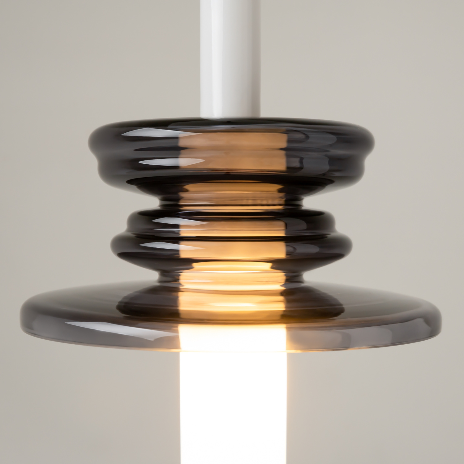 Maytoni Modern Sound Wave Подвесной светильник цвет: черный MOD255PL-01B1