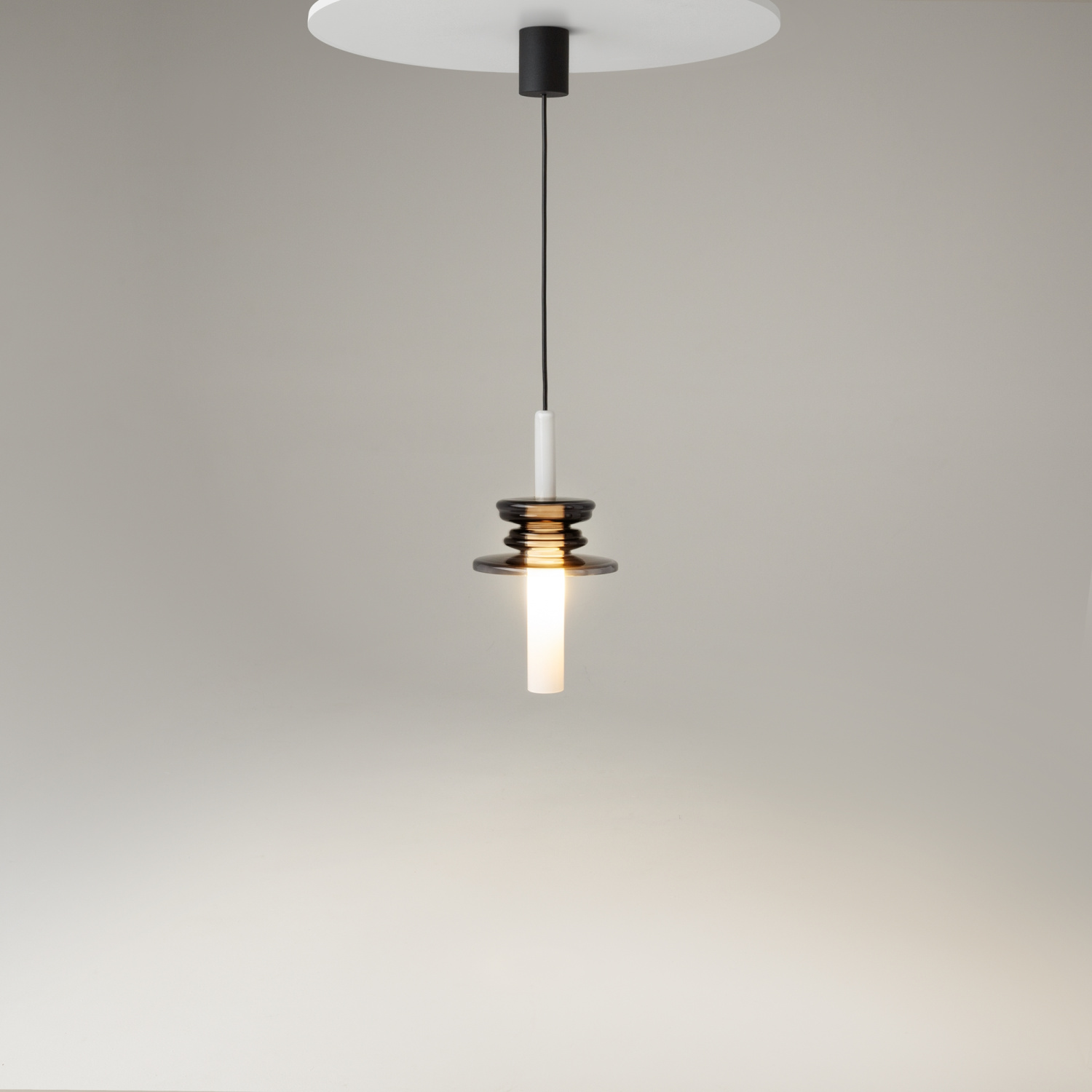 Maytoni Modern Sound Wave Подвесной светильник цвет: черный MOD255PL-01B1