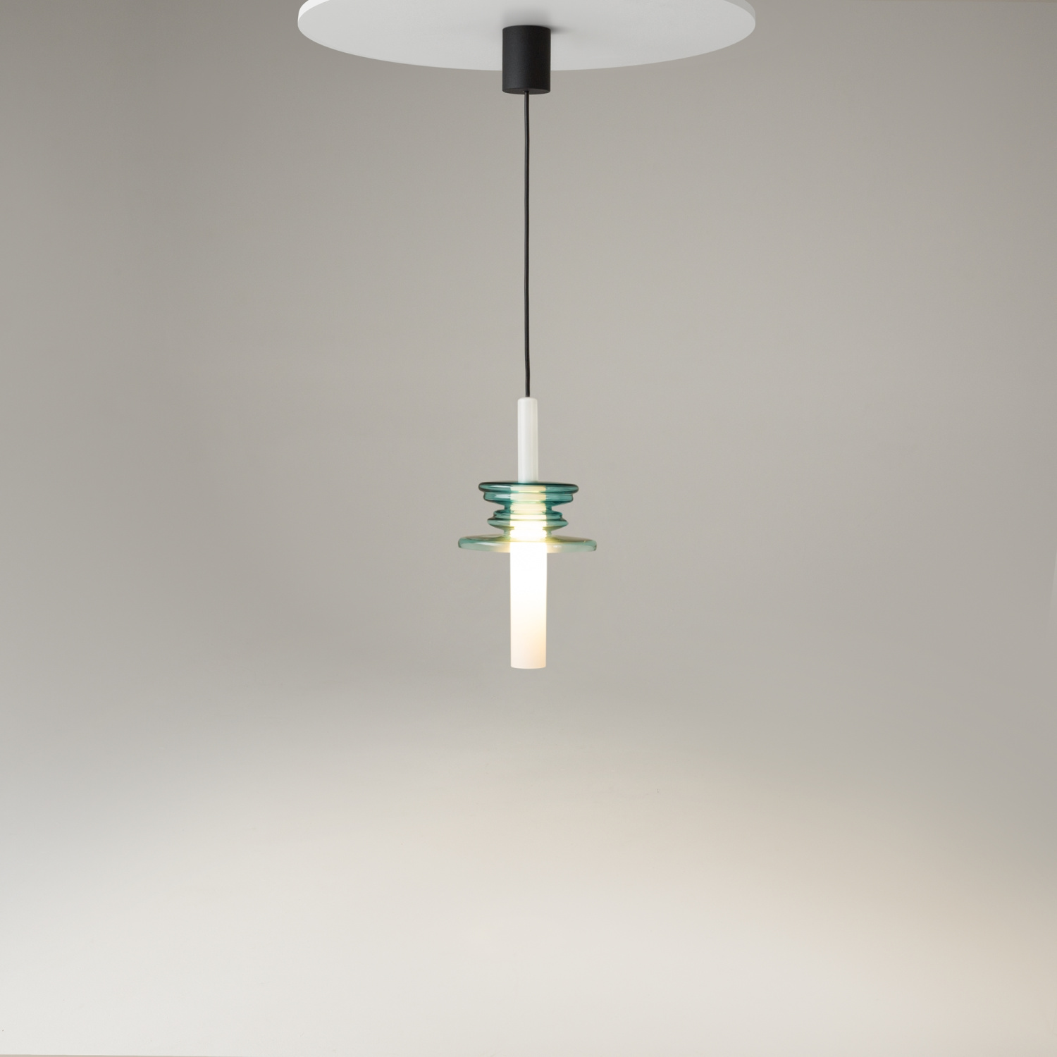 Maytoni Modern Sound Wave Подвесной светильник цвет: черный MOD255PL-01B2