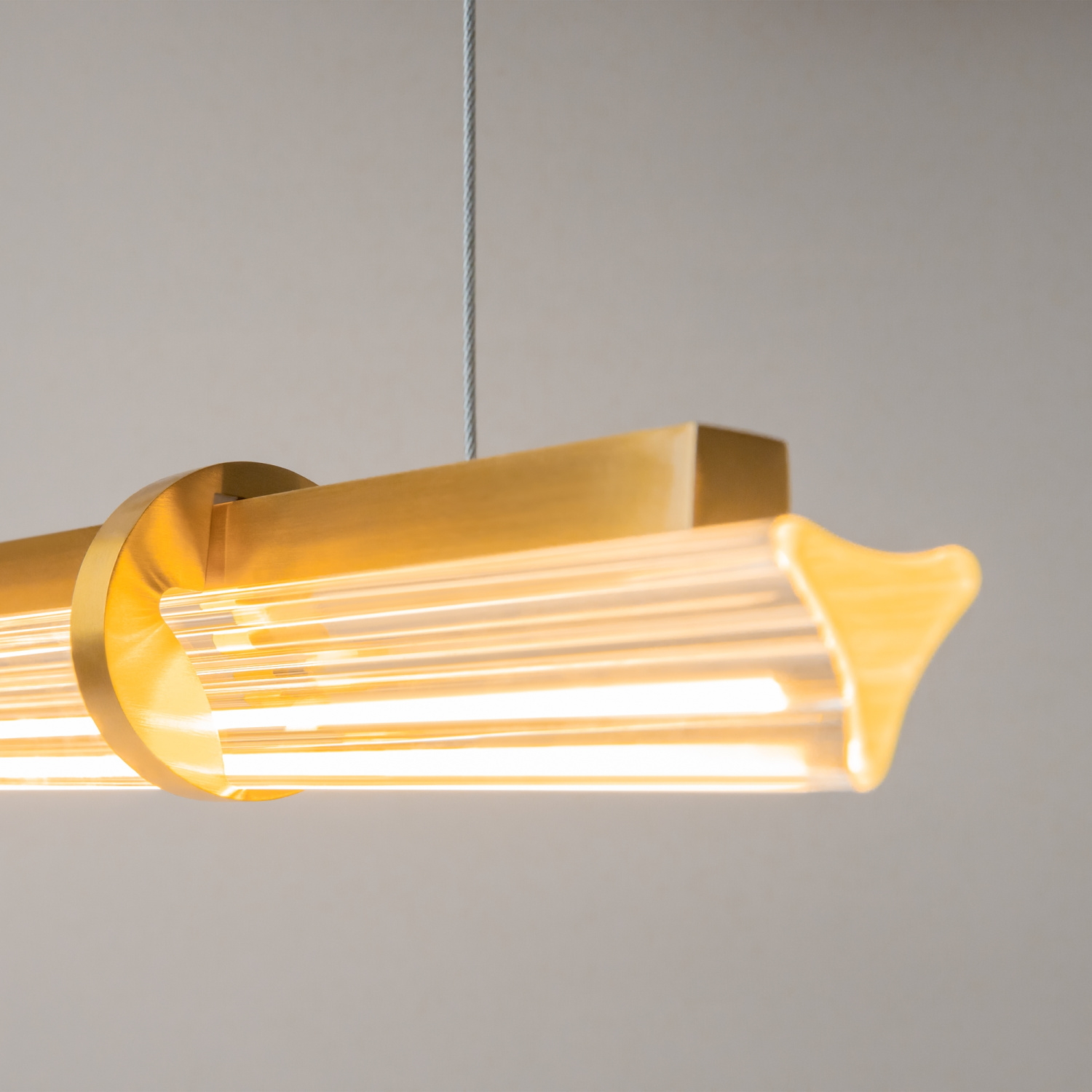 Maytoni Modern Plume Подвесной светильник цвет: латунь MOD340PL-L20BS3K