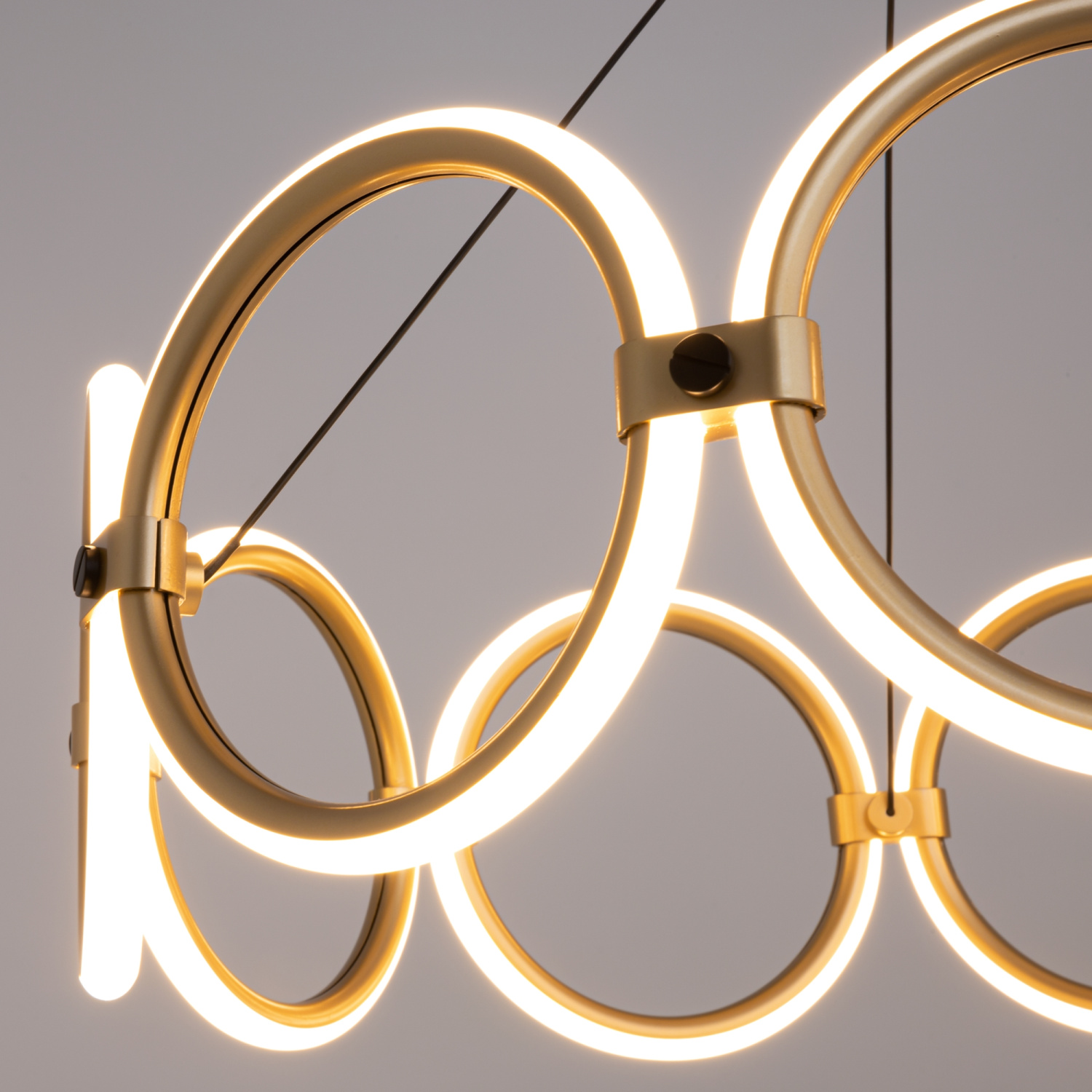 Maytoni Modern Link Подвесной светильник цвет: черный и латунь MOD357PL-L40BS3K