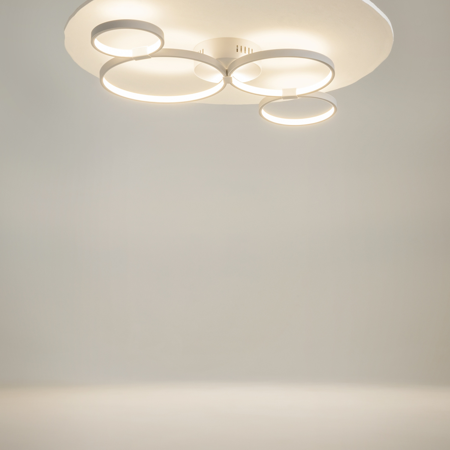 Maytoni Modern Olympia Потолочный светильник цвет: белый MOD448CL-L35WK