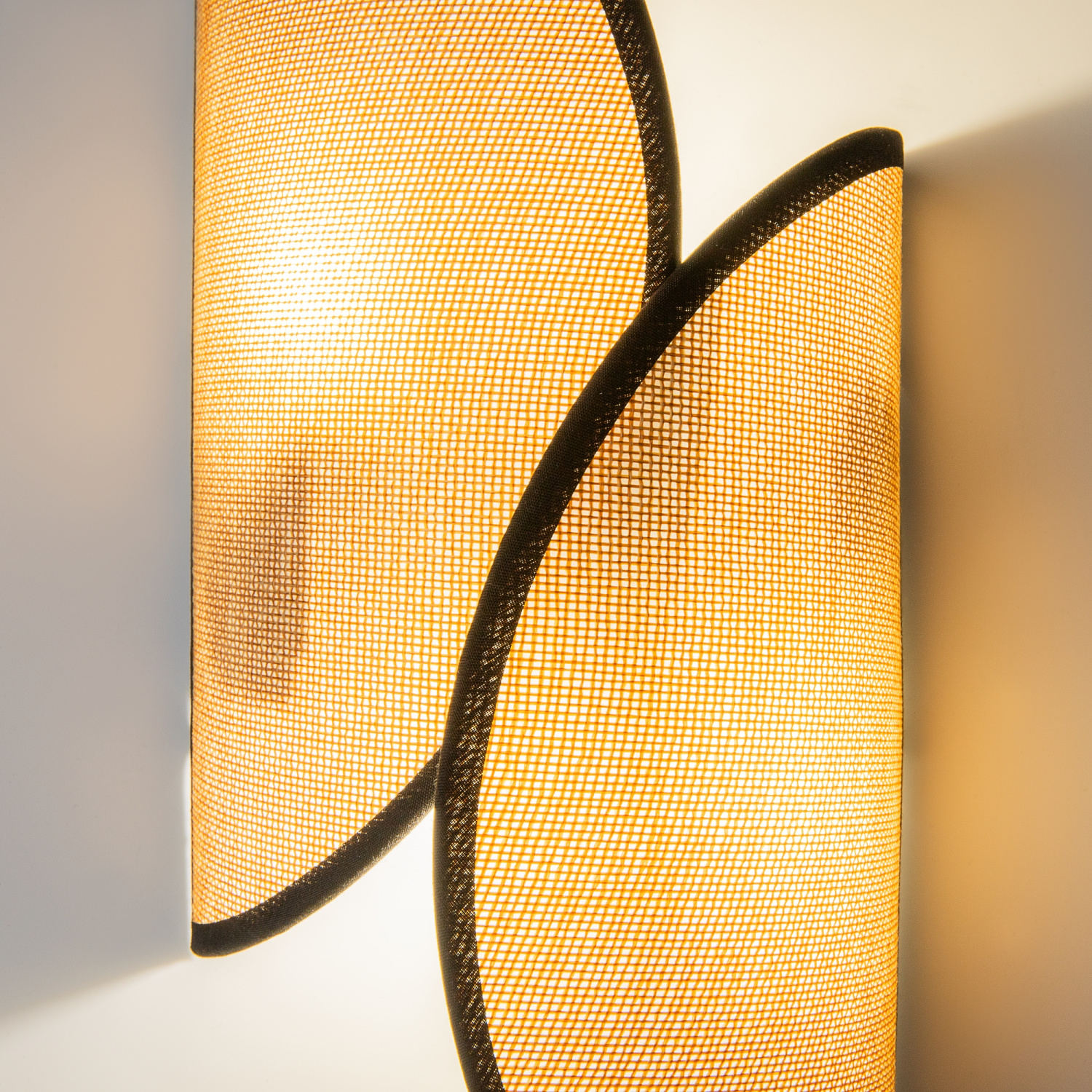 Maytoni Modern Organic Настенный светильник (бра) цвет: черный MOD225WL-02B1