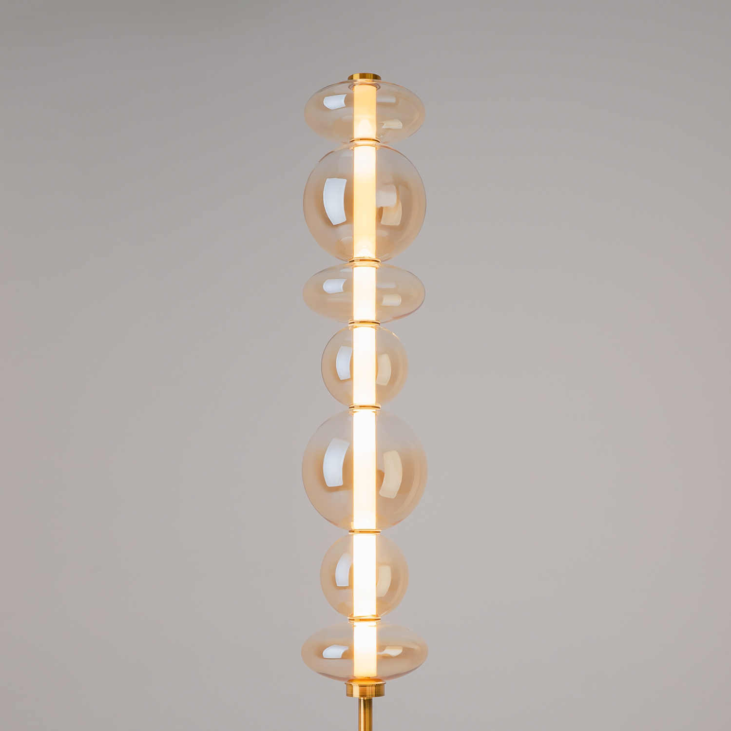 Maytoni Modern Futuro Напольный светильник (торшер) цвет: латунь MOD307FL-L40BS3K