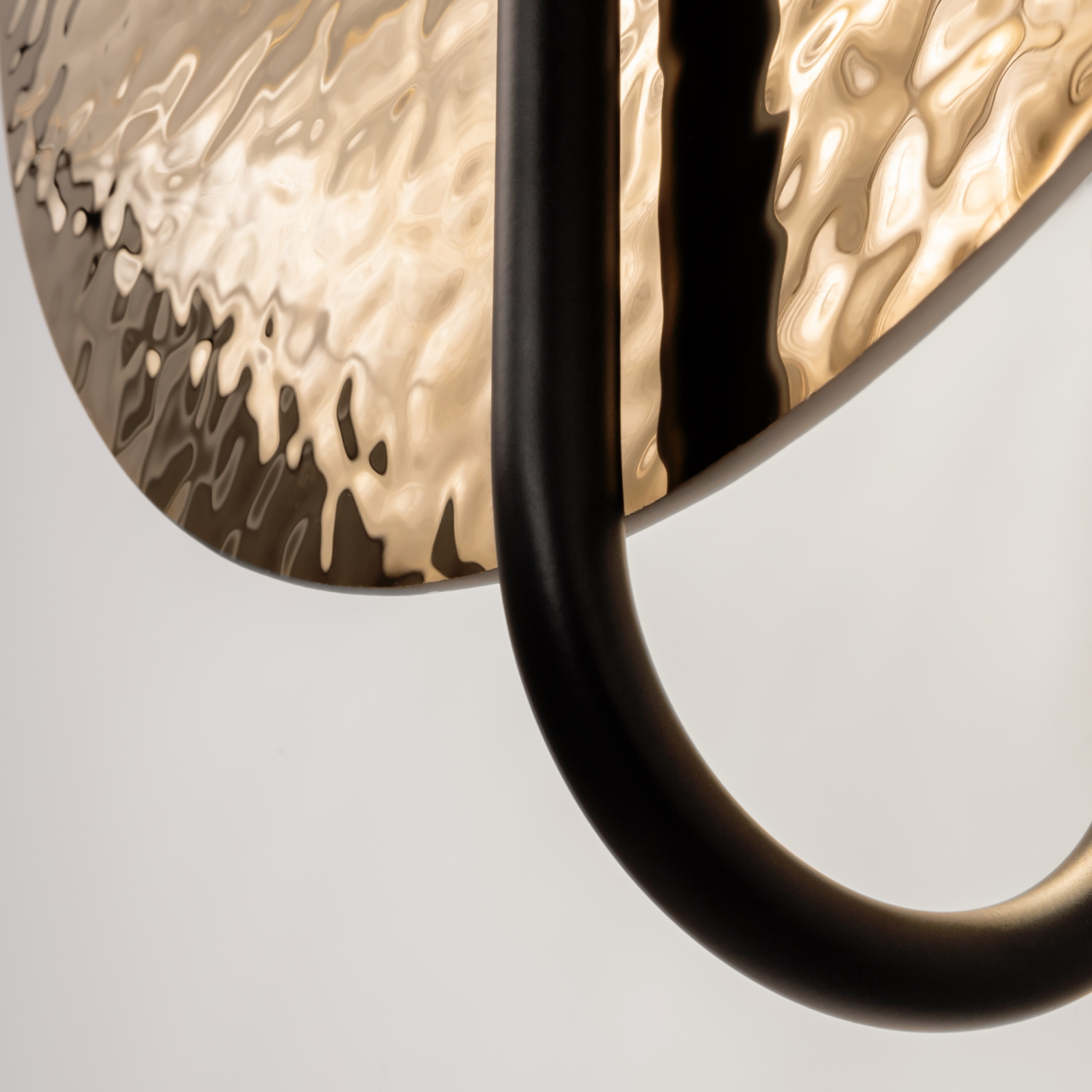 Maytoni Modern Mare Настенный светильник (бра) цвет: черный MOD305WL-03B