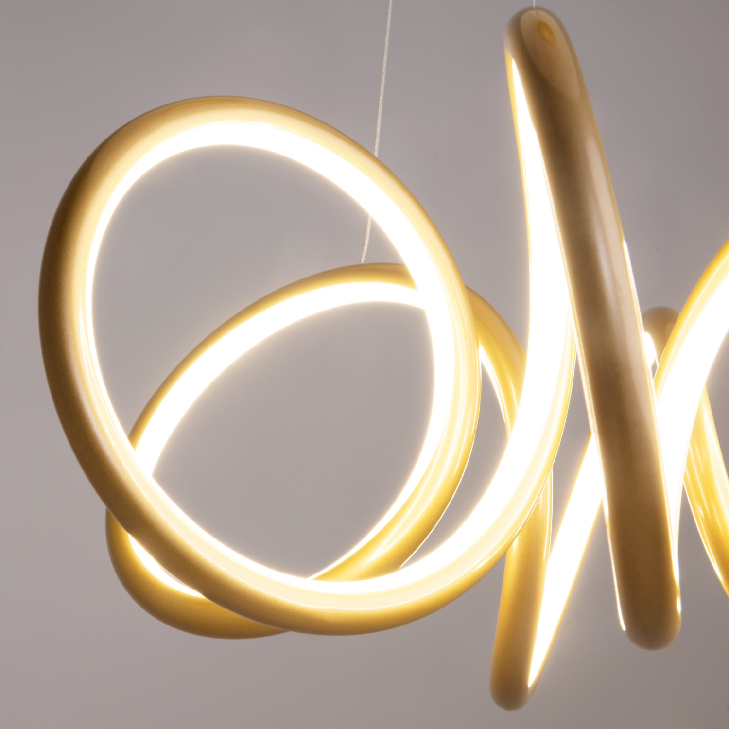 Maytoni Modern Curve Подвесной светильник цвет: латунь MOD241PL-L60BSK