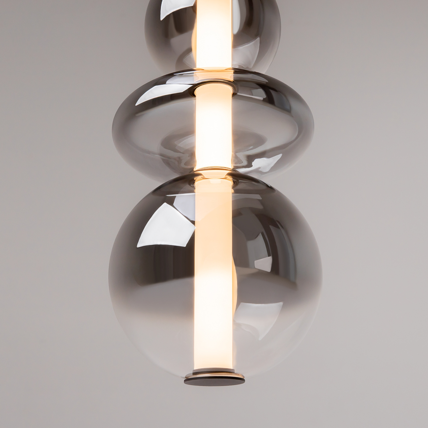 Maytoni Modern Futuro Подвесной светильник цвет: черный MOD307PL-L36B3K