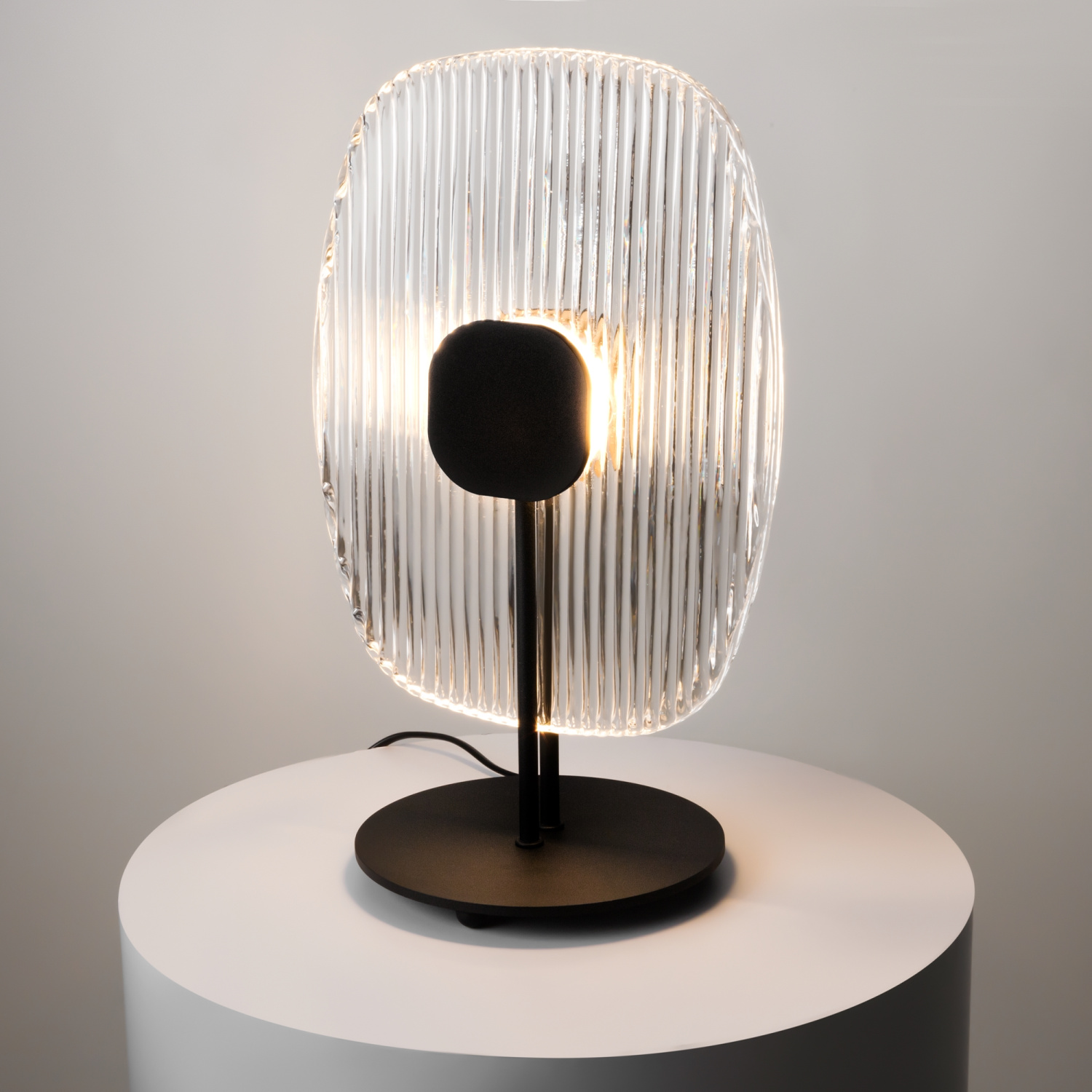 Maytoni Modern Eclipse Настольный светильник цвет: черный MOD152TL-L1BK