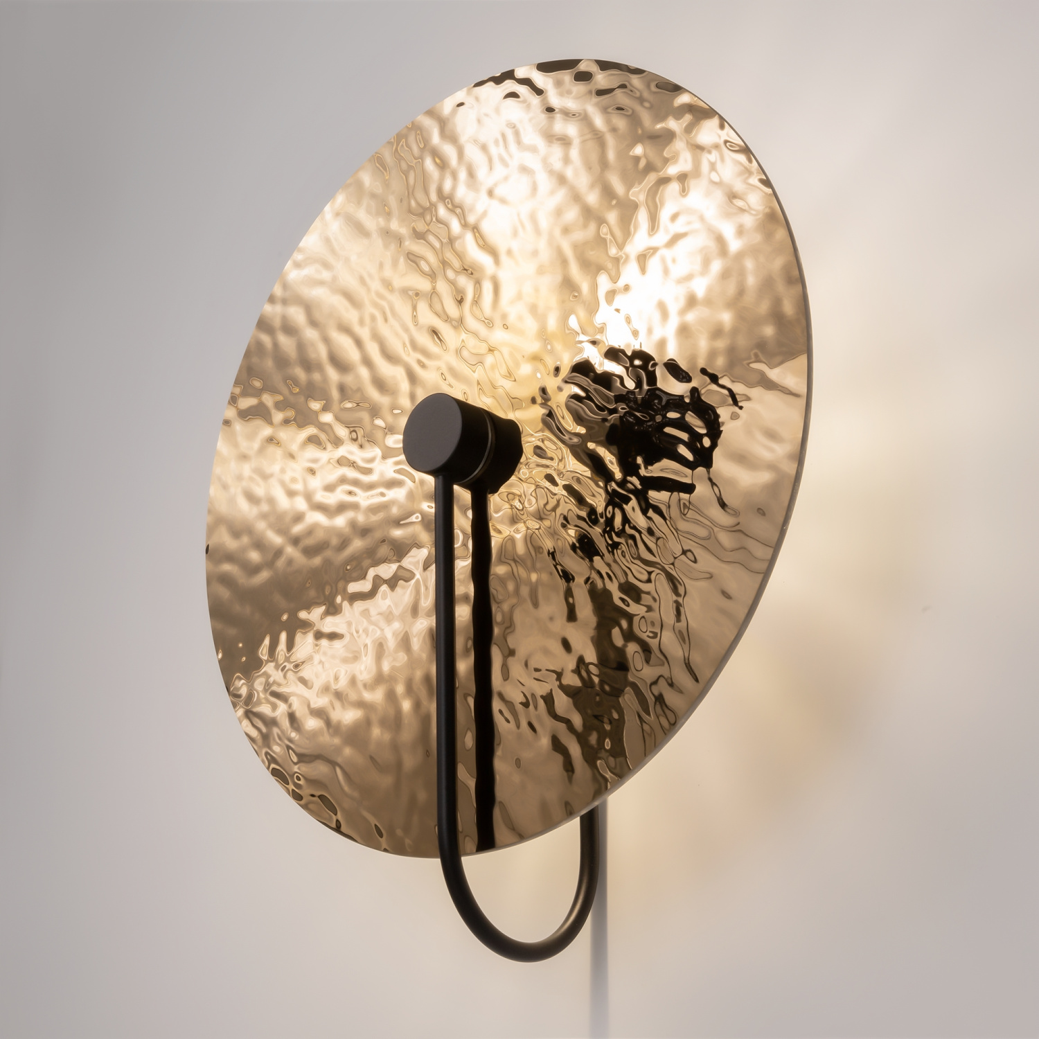 Maytoni Modern Mare Настенный светильник (бра) цвет: черный MOD305WL-01B