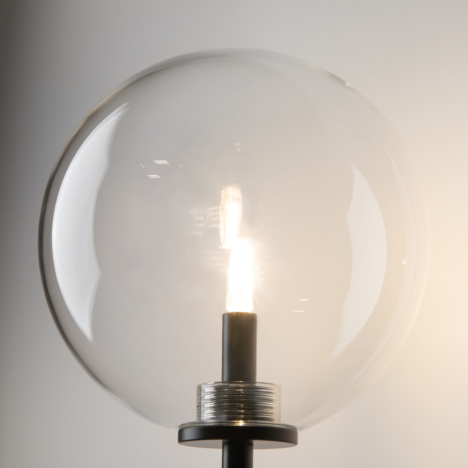 Maytoni Modern Mood Настенный светильник (бра) цвет: черный MOD172WL-01B