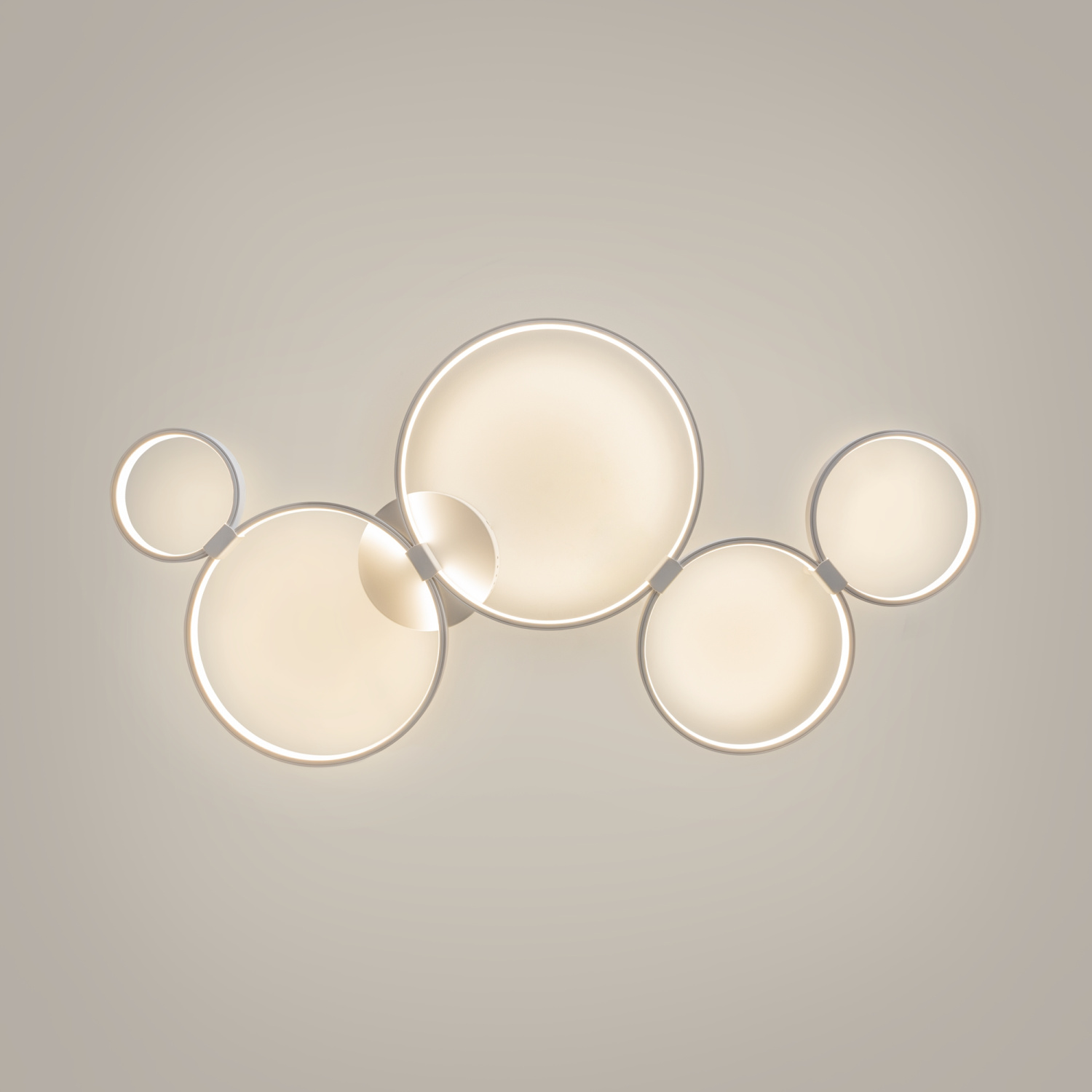 Maytoni Modern Olympia Потолочный светильник цвет: белый MOD448CL-L40WK