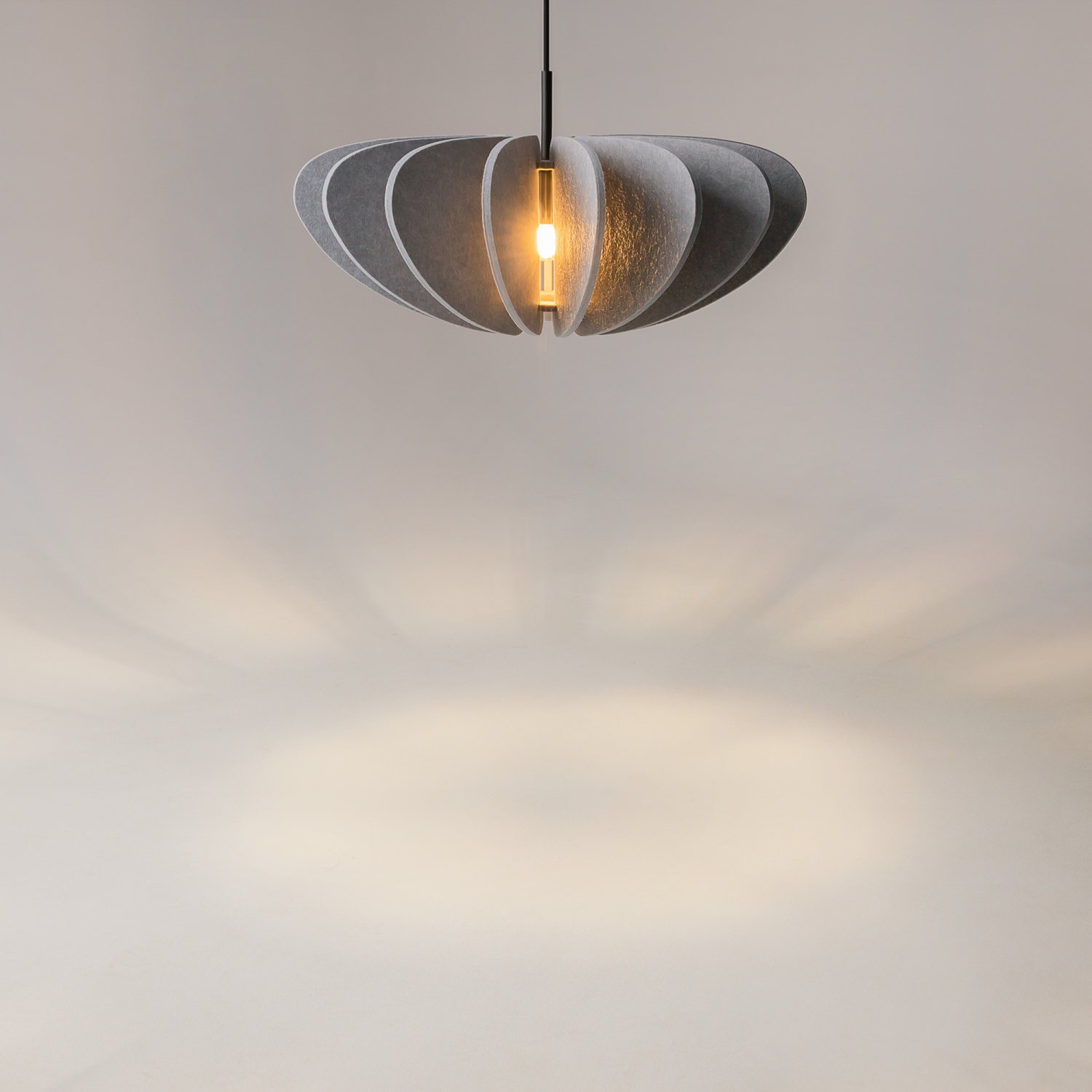 Maytoni Modern Cambio Подвесной светильник цвет: черный MOD398PL-01GR1