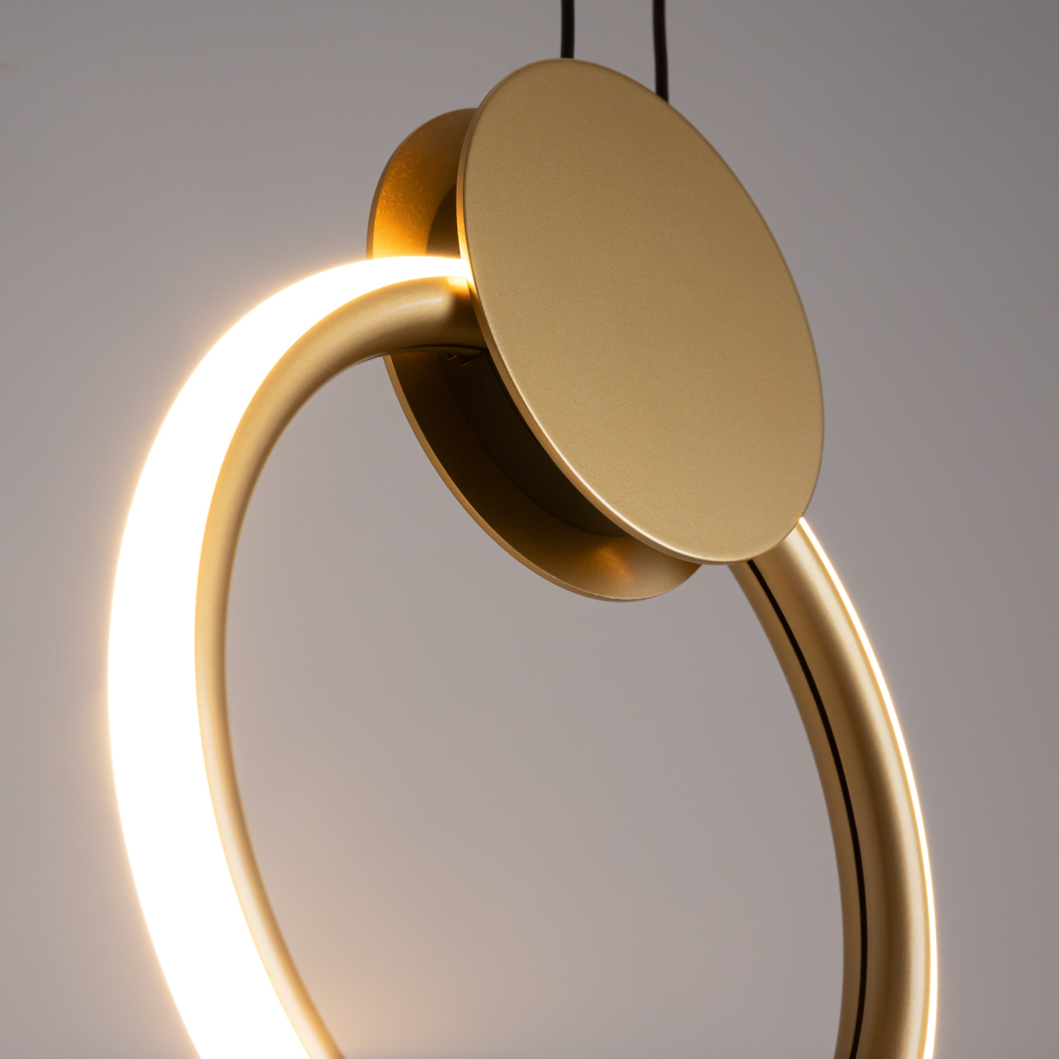 Maytoni Modern Link Подвесной светильник цвет: черный и латунь MOD357PL-L20BS3K