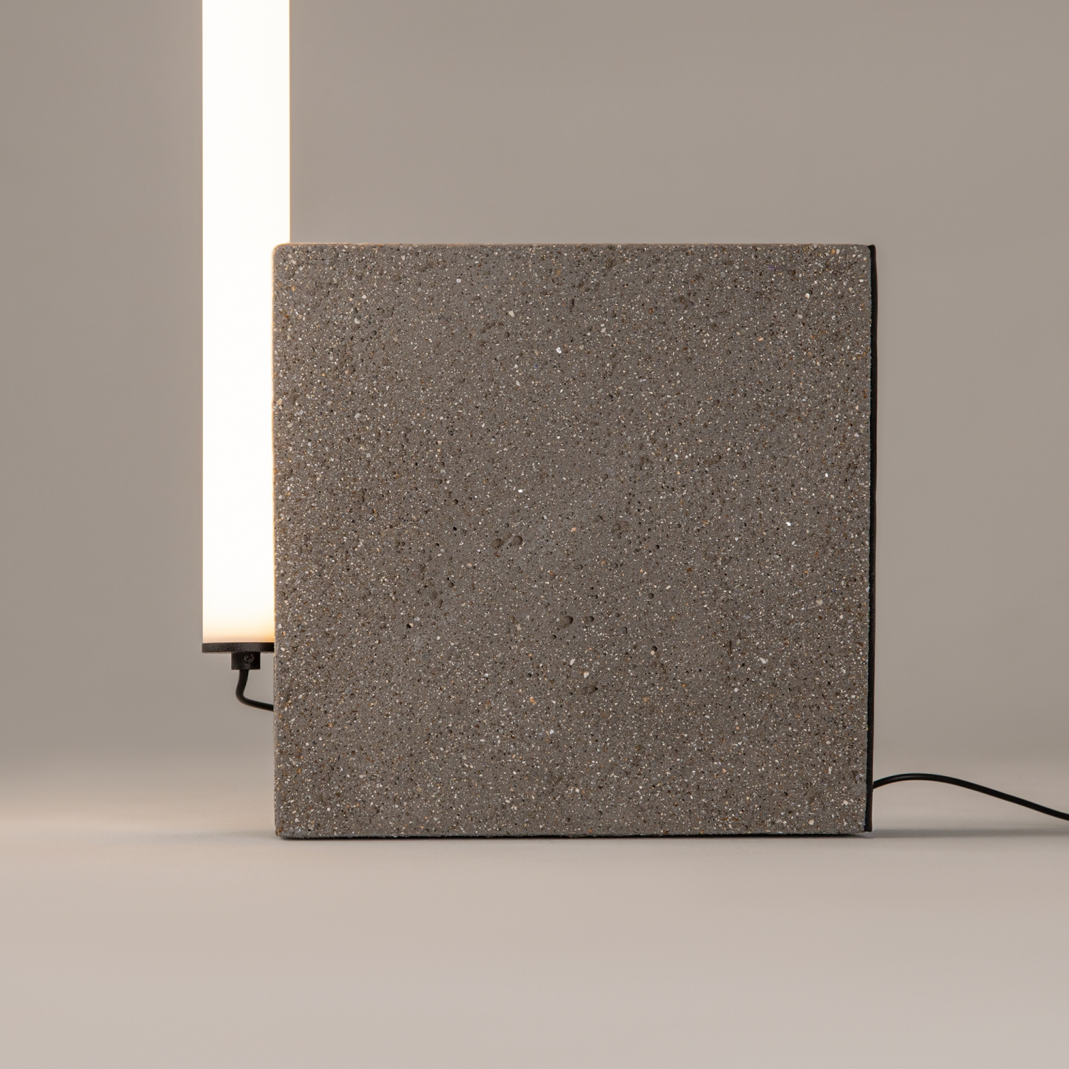 Maytoni Modern Solid Напольный светильник (торшер) цвет: серый MOD277FL-L24GR3K