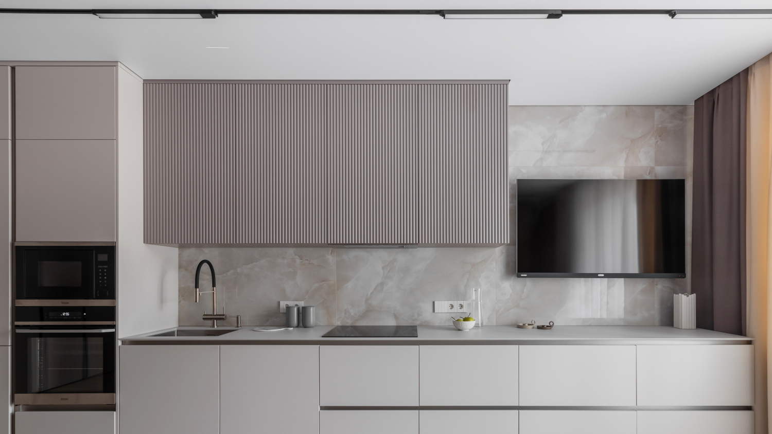 Maytoni Technical Basis Трековый светильник цвет: черный TR000-1-24W3K-B