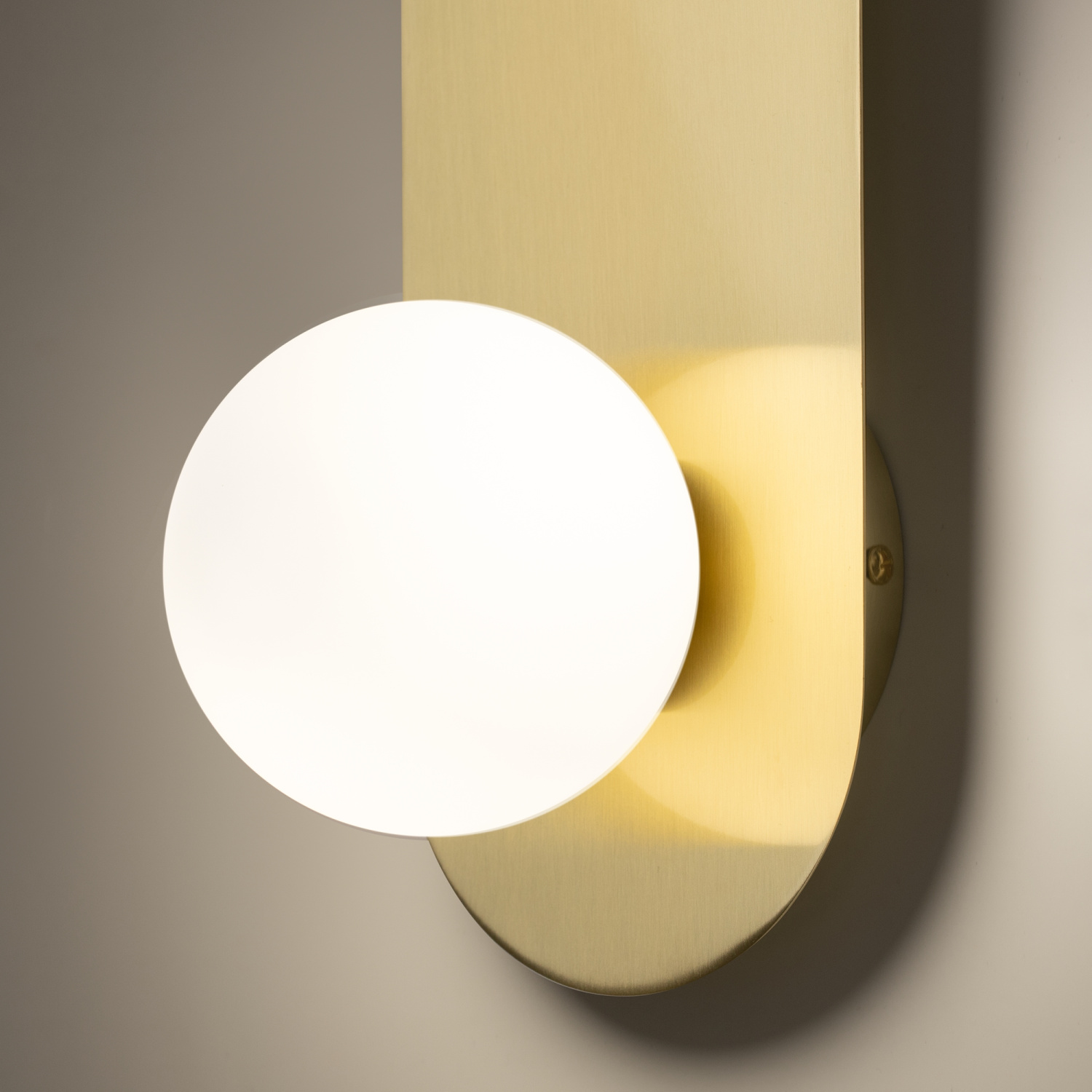 Maytoni Modern Bao Настенный светильник (бра) цвет: золото MOD419WL-01G