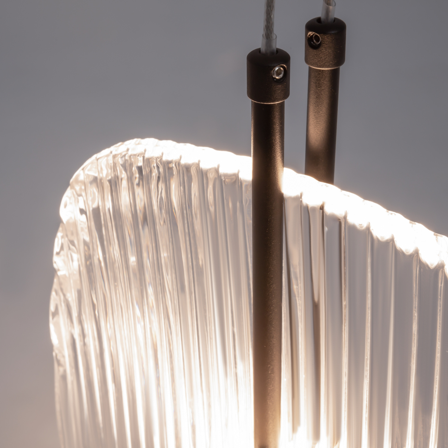 Maytoni Modern Eclipse Подвесной светильник цвет: черный MOD152PL-L1BK