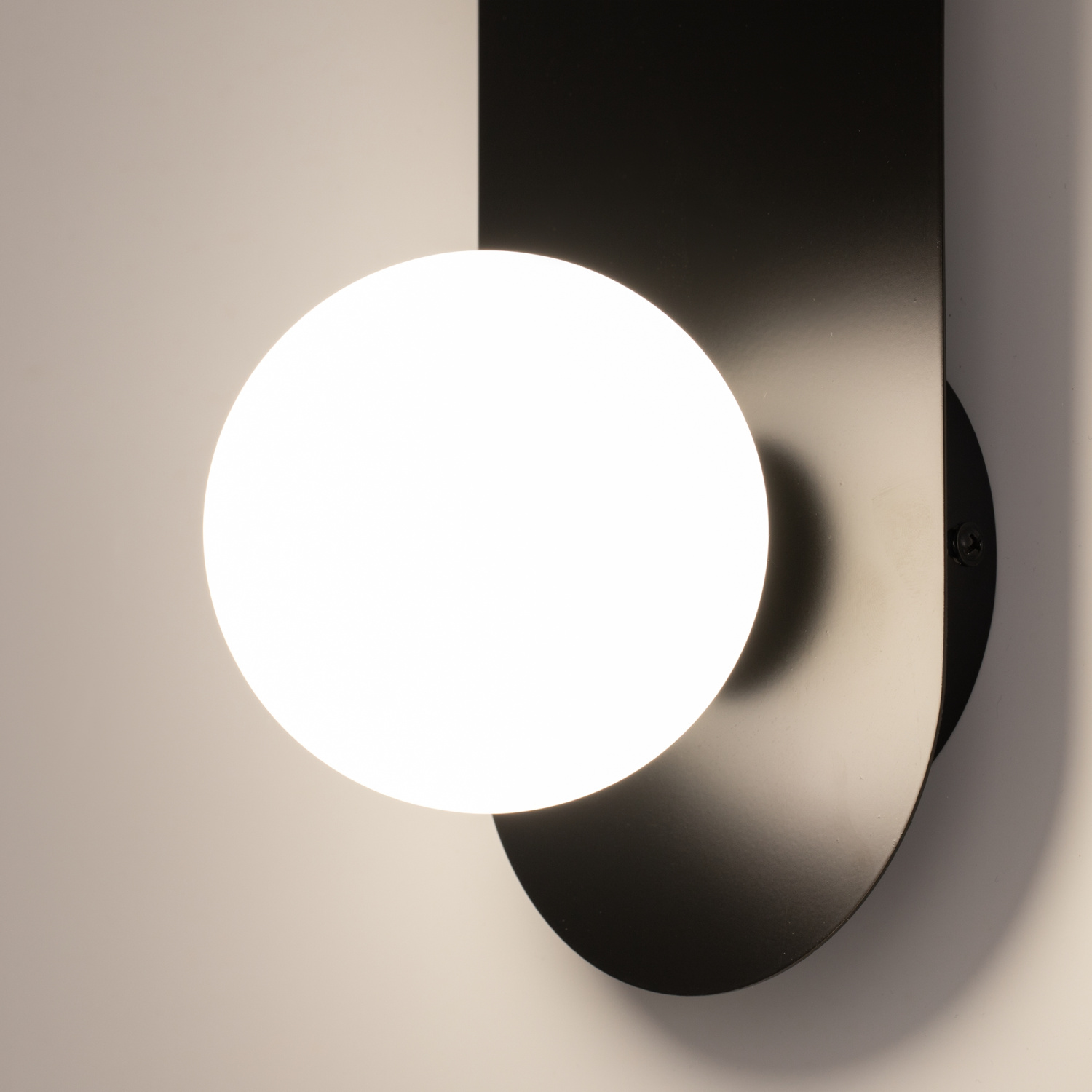 Maytoni Modern Bao Настенный светильник (бра) цвет: черный MOD419WL-01B