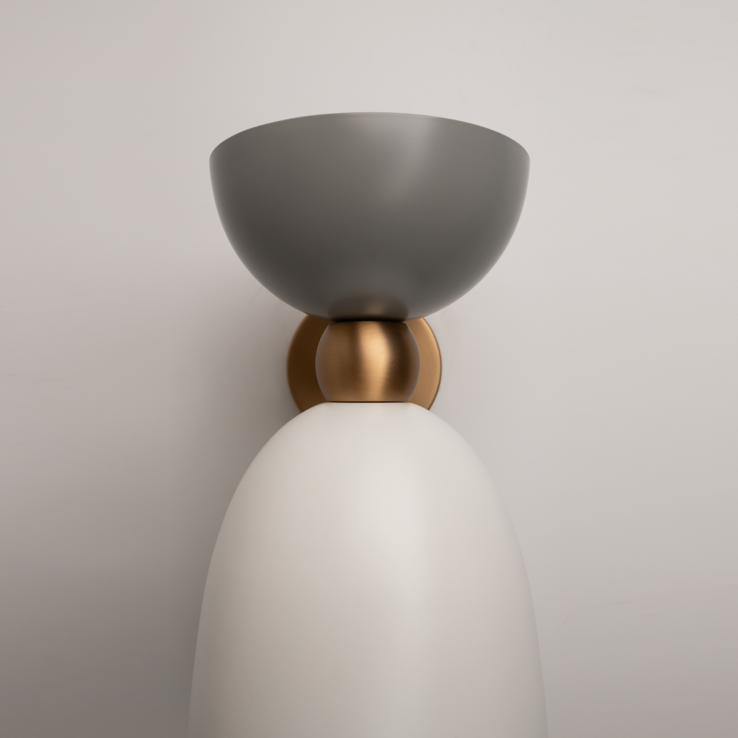 Maytoni Modern Cloches Настенный светильник (бра) цвет: латунь MOD113WL-01W