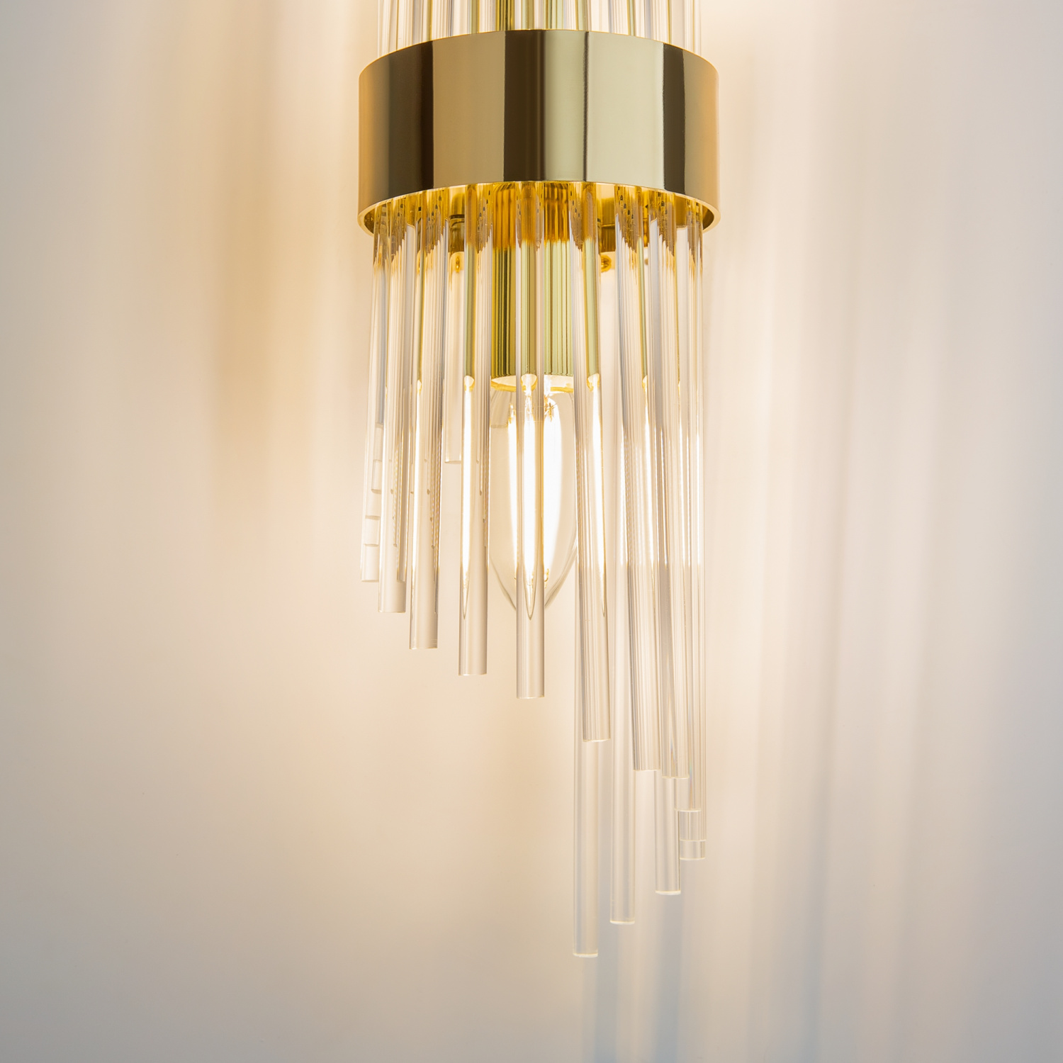 Maytoni Modern Frame Настенный светильник (бра) цвет: золото MOD174WL-02G