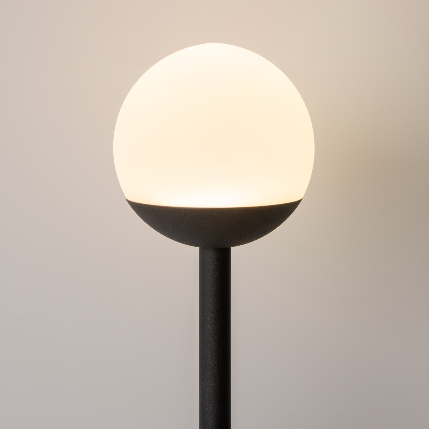 Maytoni Modern Touch Настенный светильник (бра) цвет: черный MOD285WL-L10B3K