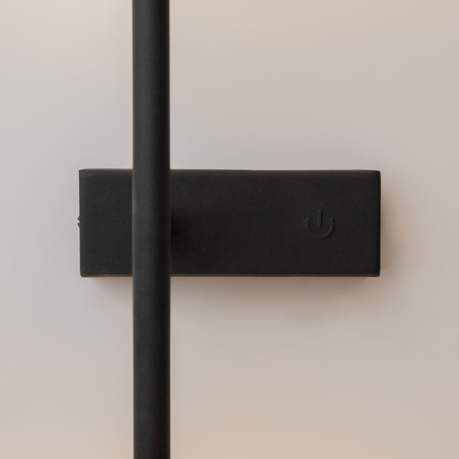 Maytoni Modern Touch Настенный светильник (бра) цвет: черный MOD285WL-L10B3K