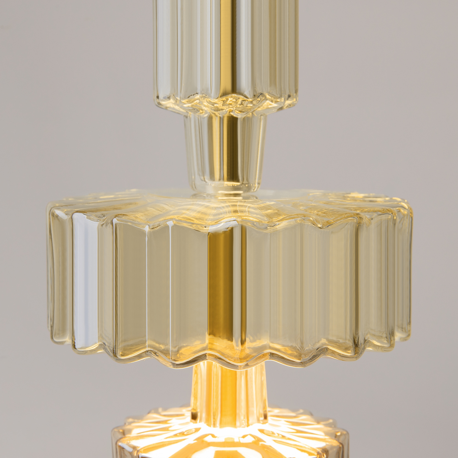 Maytoni Modern Level Подвесной светильник цвет: латунь MOD253PL-L18BS3K2