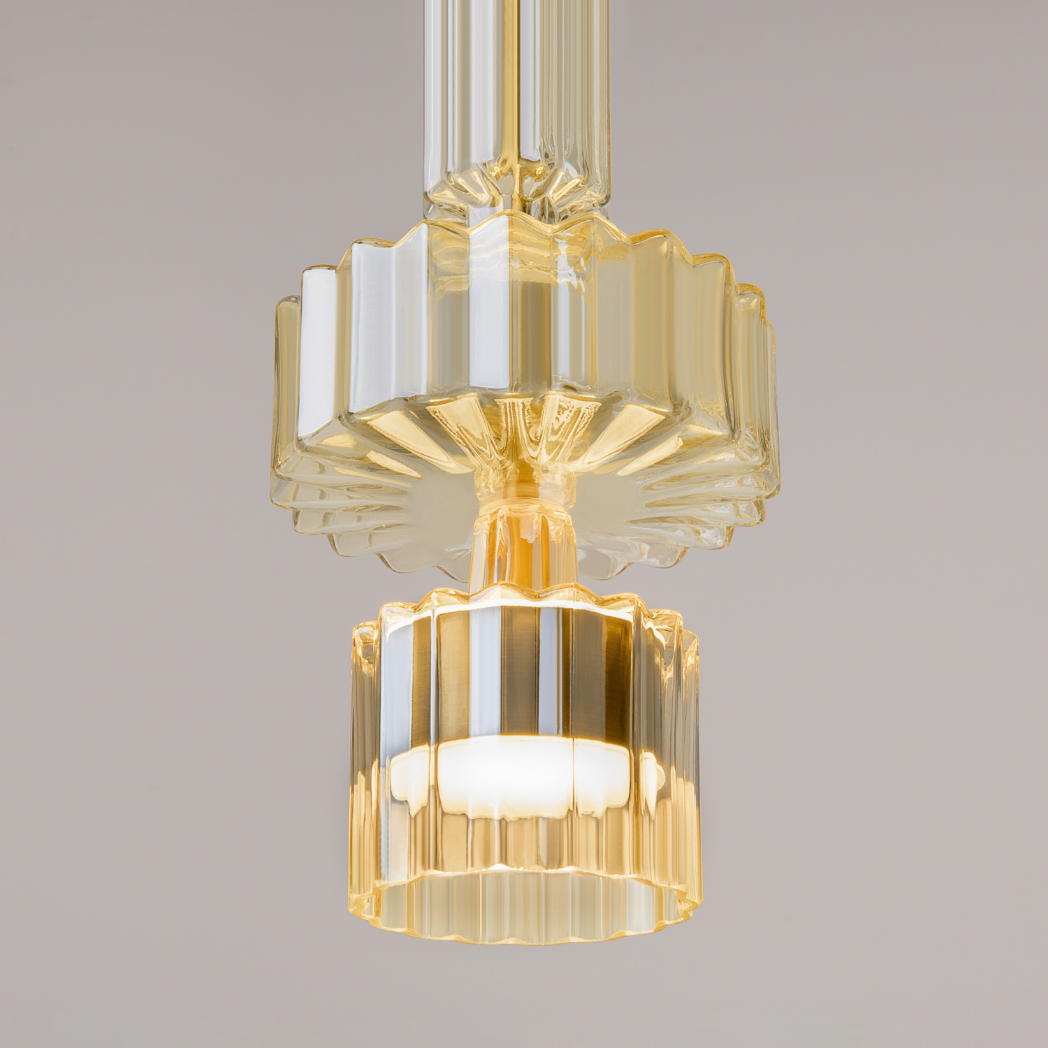 Maytoni Modern Level Подвесной светильник цвет: латунь MOD253PL-L18BS3K2