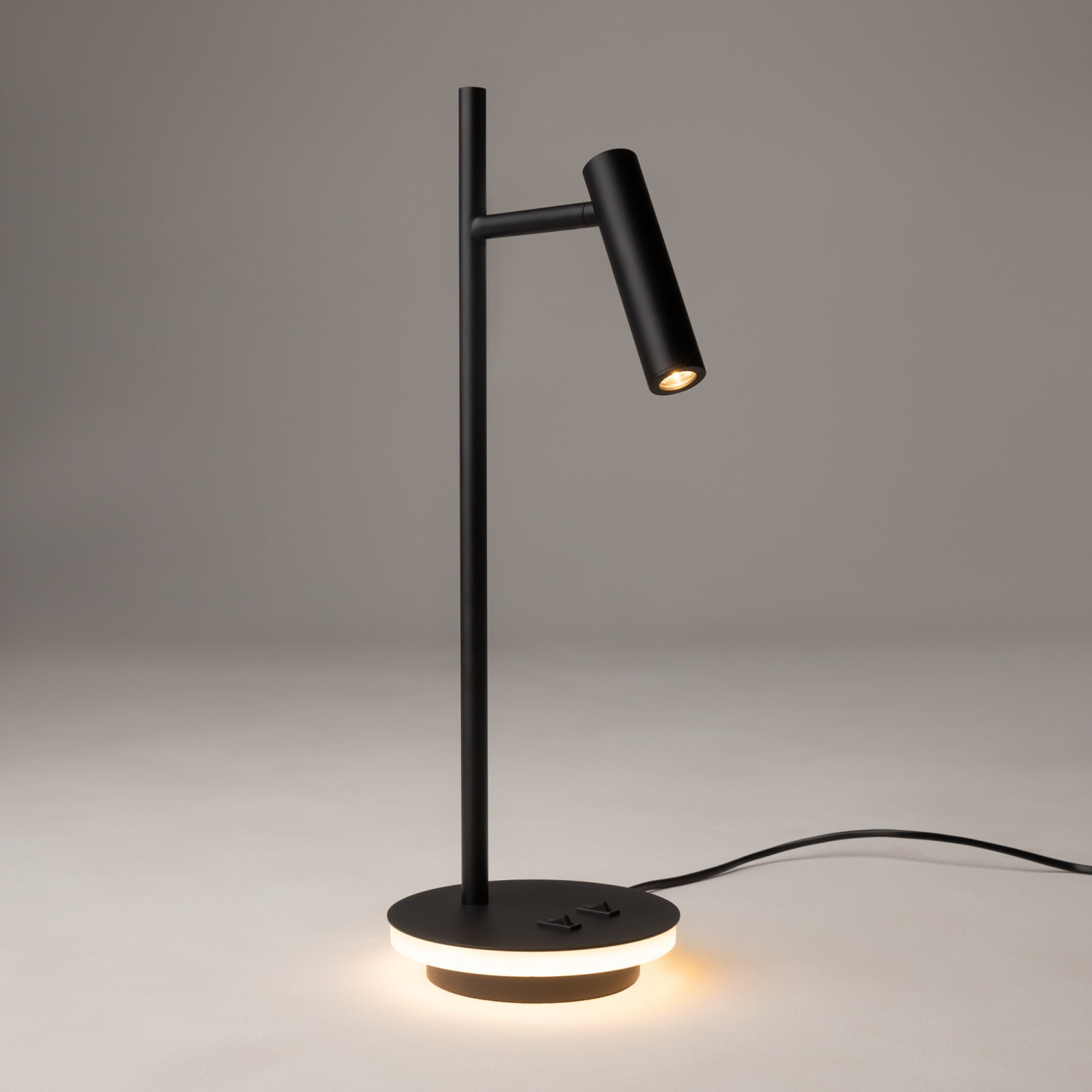 Maytoni Modern Estudo Настольный светильник цвет: черный Z010TL-L8B3K