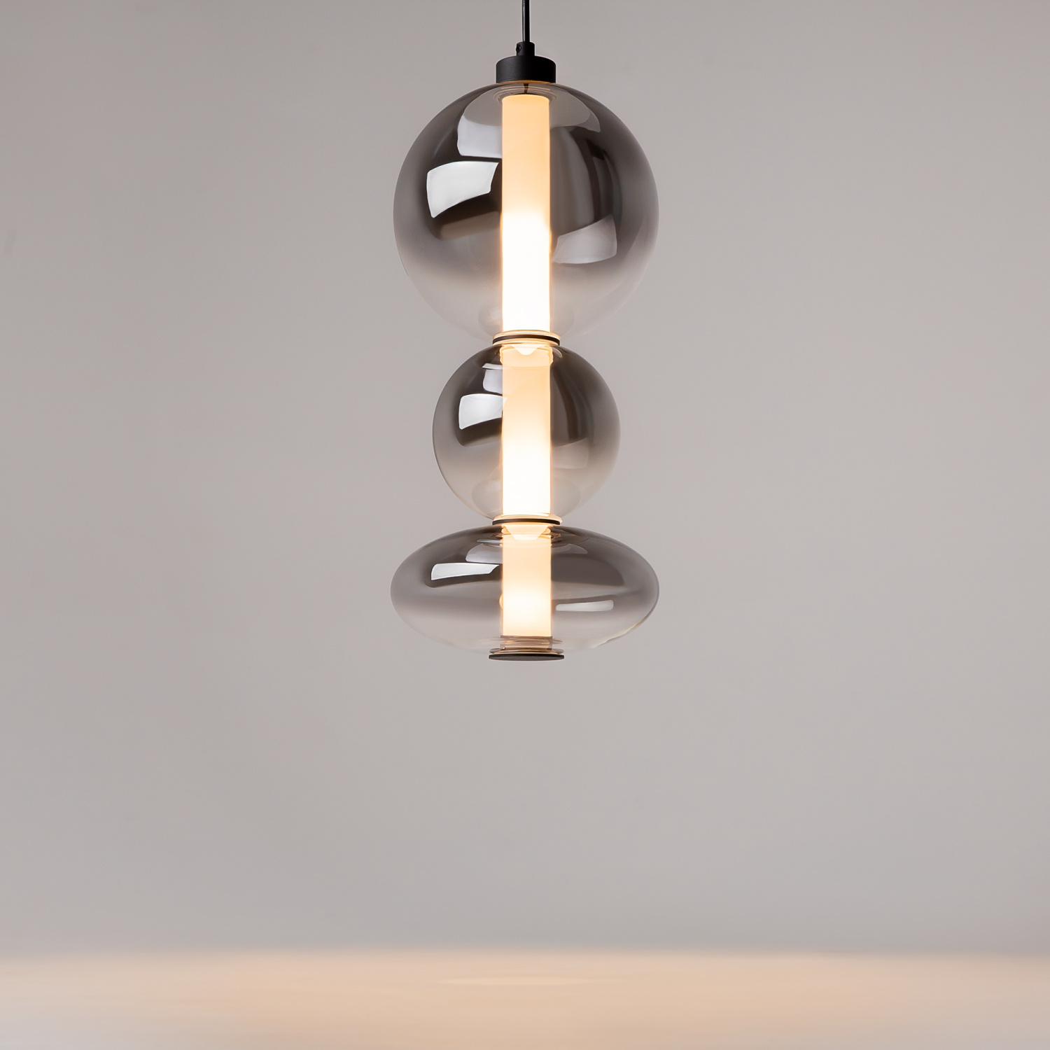 Maytoni Modern Futuro Подвесной светильник цвет: черный MOD307PL-L24B3K