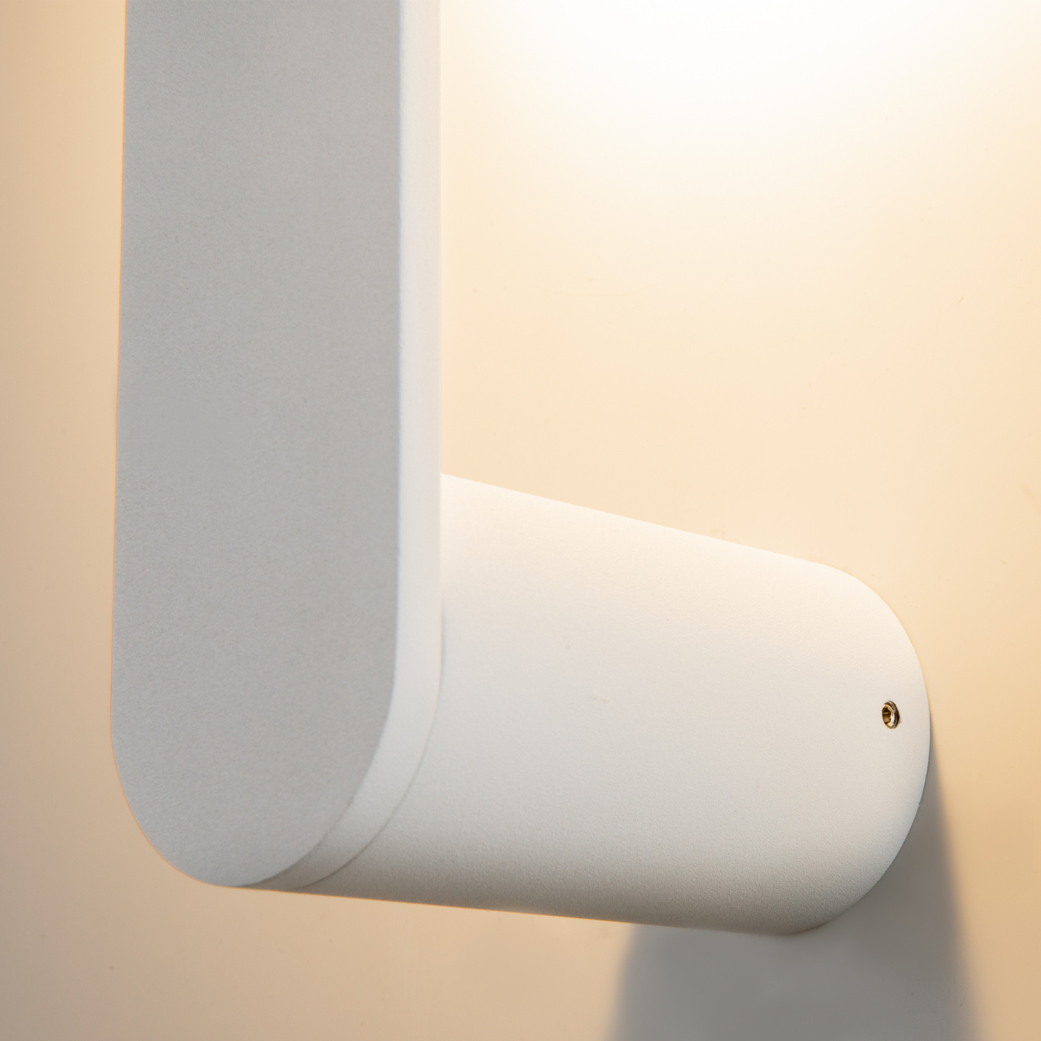 Maytoni Modern Connect Настенный светильник (бра) цвет: белый MOD356WL-L4W3K