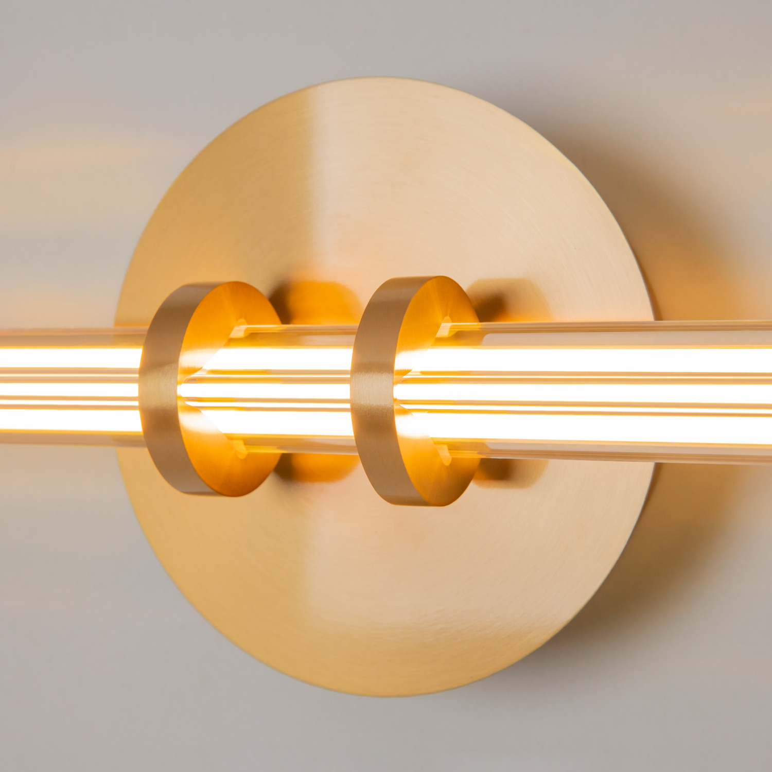 Maytoni Modern Plume Настенный светильник (бра) цвет: латунь MOD340WL-L10BS3K