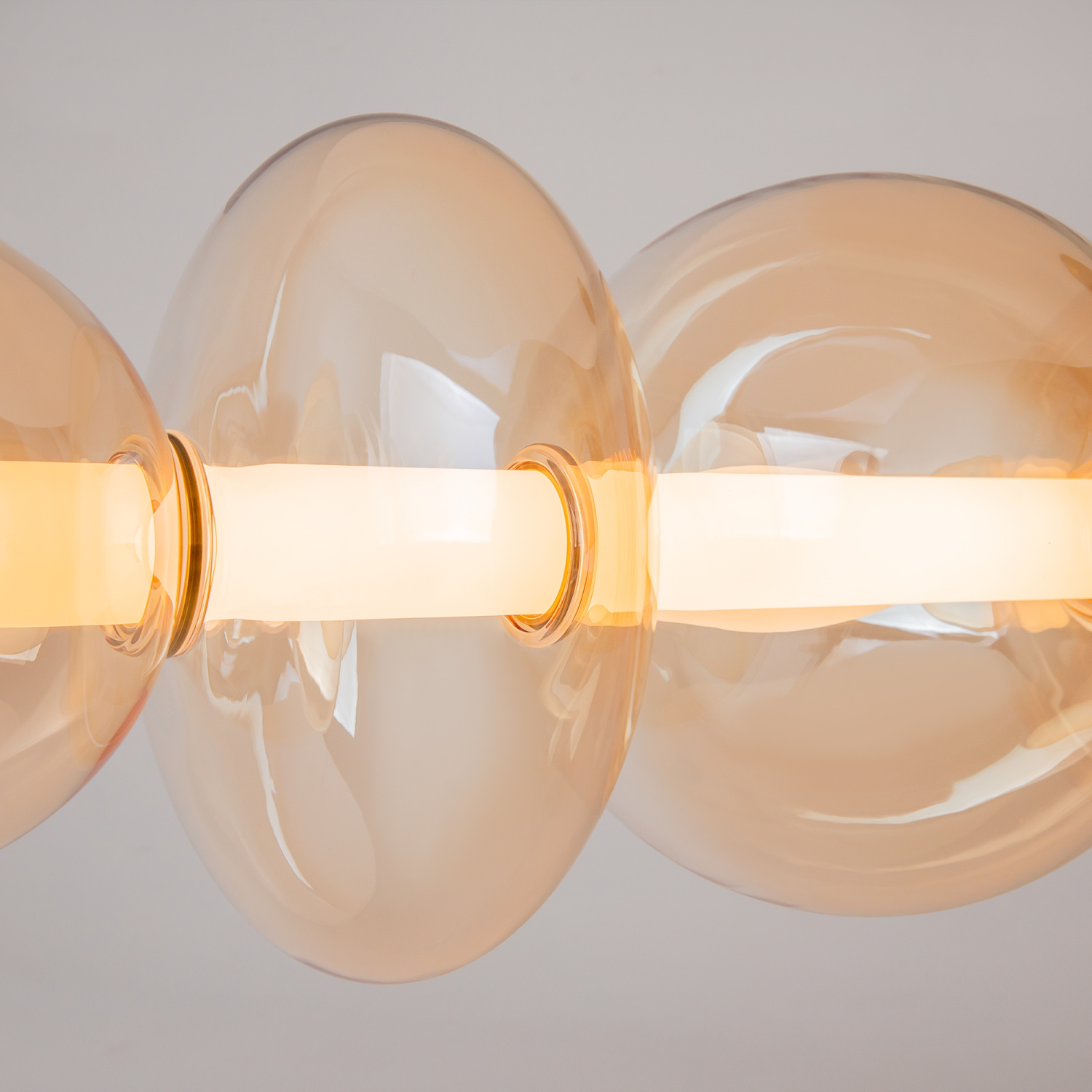 Maytoni Modern Futuro Подвесной светильник цвет: латунь MOD307PL-L40BS3K