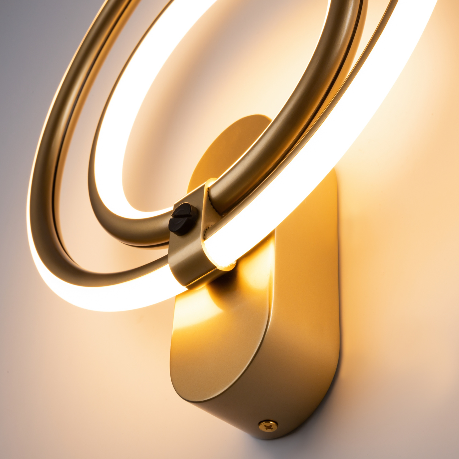 Maytoni Modern Link Настенный светильник (бра) цвет: латунь MOD357WL-L16BS3K