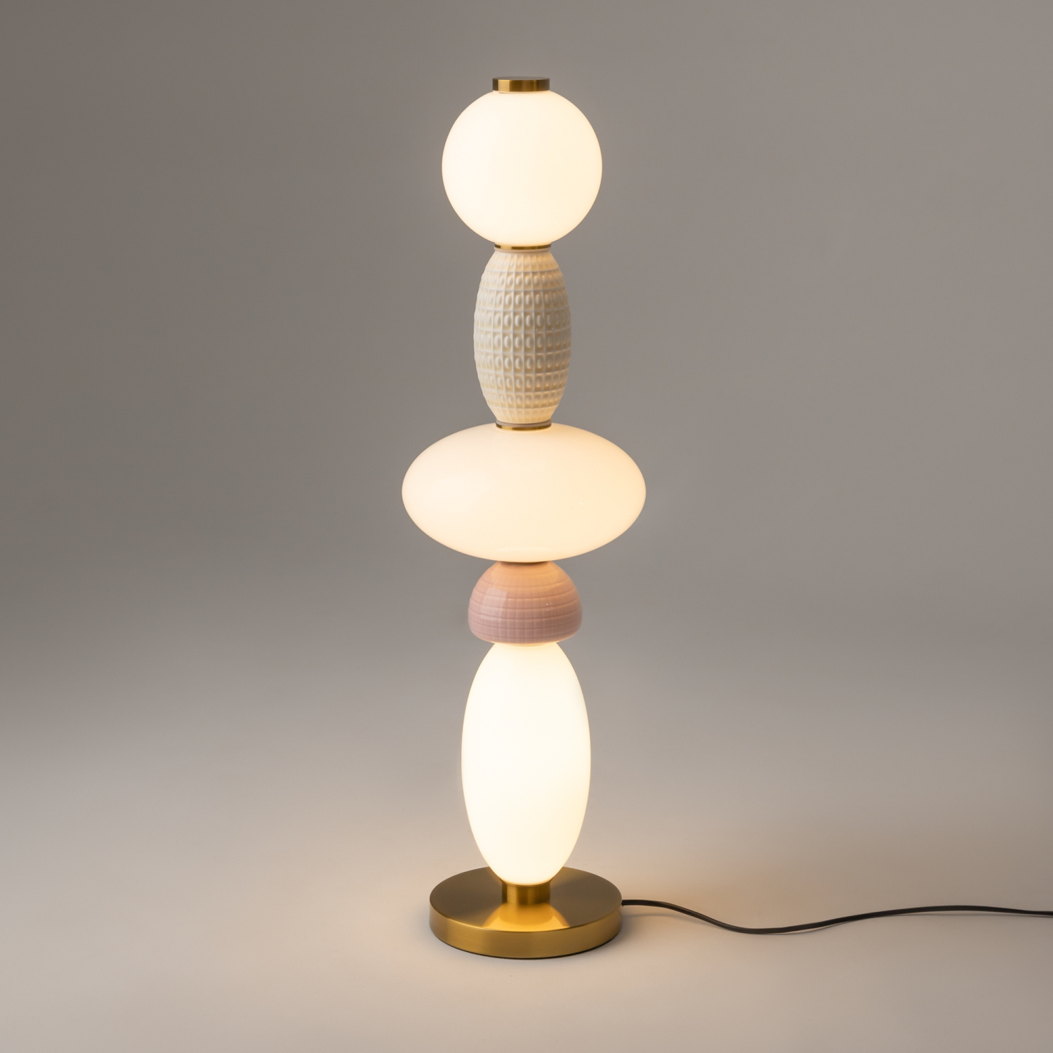 Maytoni Modern Adore Настольный светильник цвет: латунь MOD297TL-L24BS3K