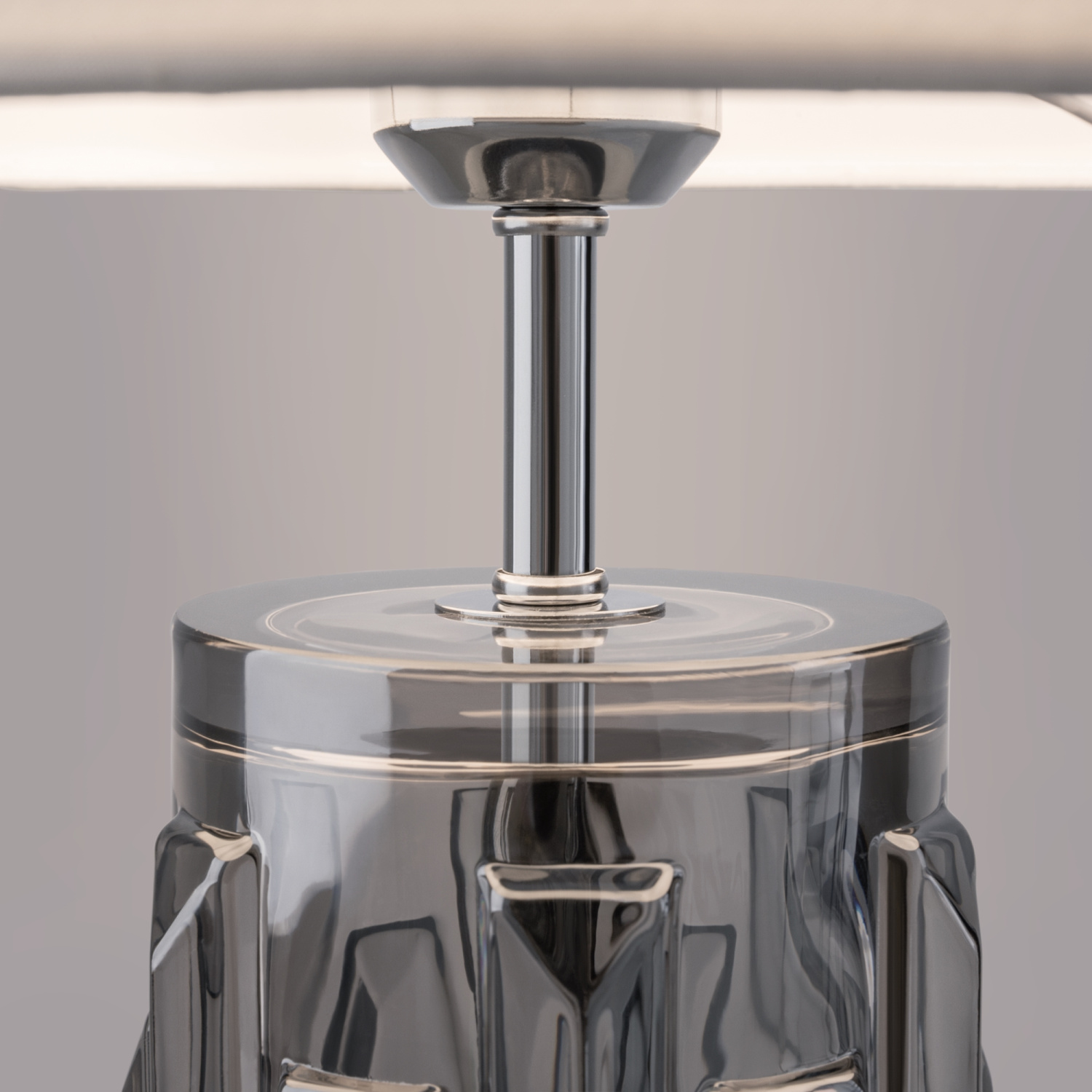 Maytoni Modern Muse Настольный светильник цвет: серый MOD304TL-01GR