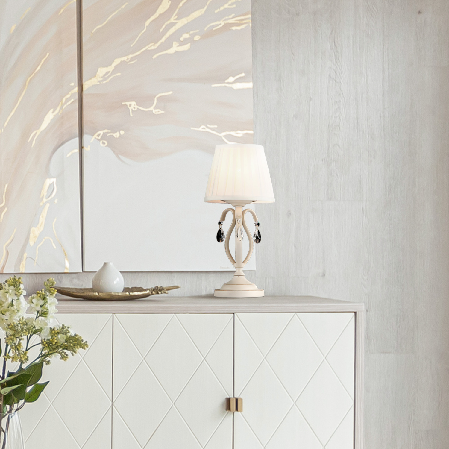 Maytoni Classic Brionia Настольный светильник цвет: белый ARM172-01-G