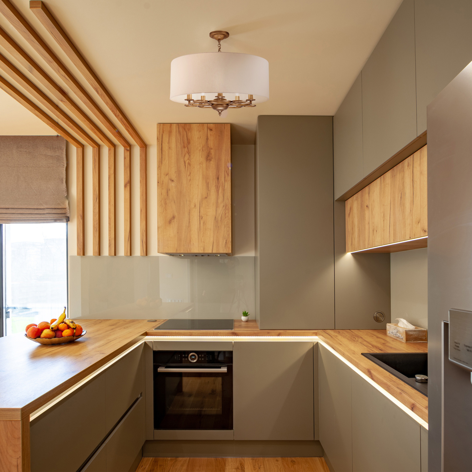 Maytoni Classic Anna Подвесной светильник цвет: золото H007PL-05G