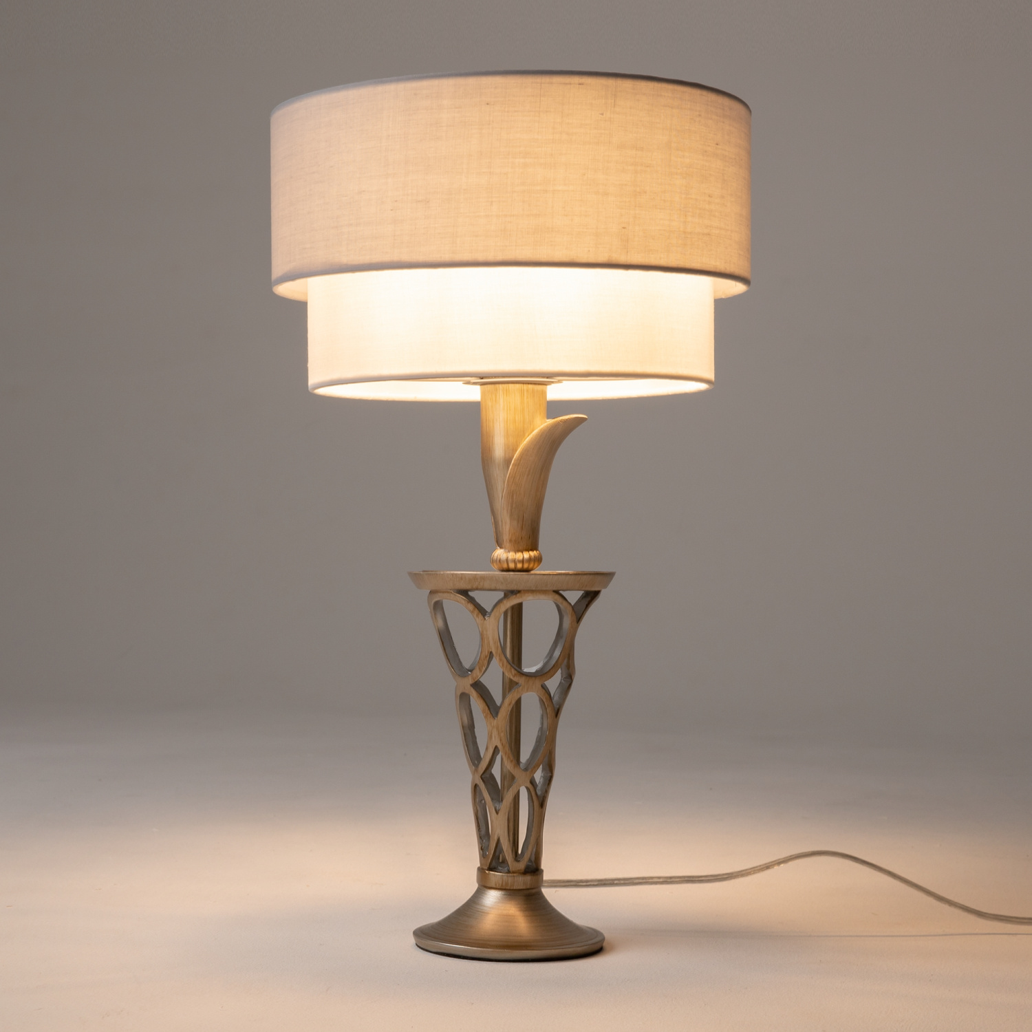 Maytoni Classic Lillian Настольный светильник цвет: бронза H311-11-G