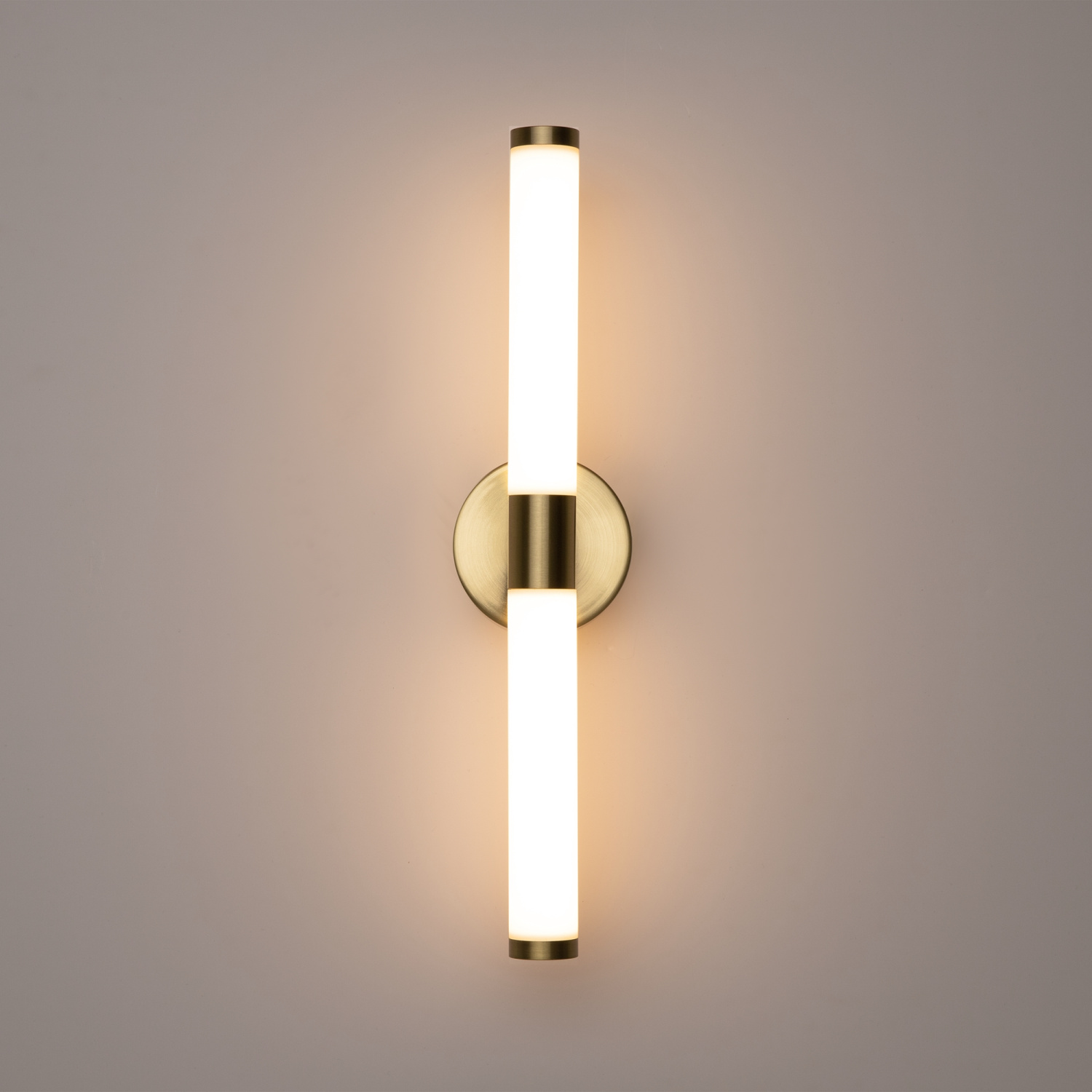 Maytoni Modern Axis Настенный светильник (бра) цвет: золото MOD106WL-L10G3K