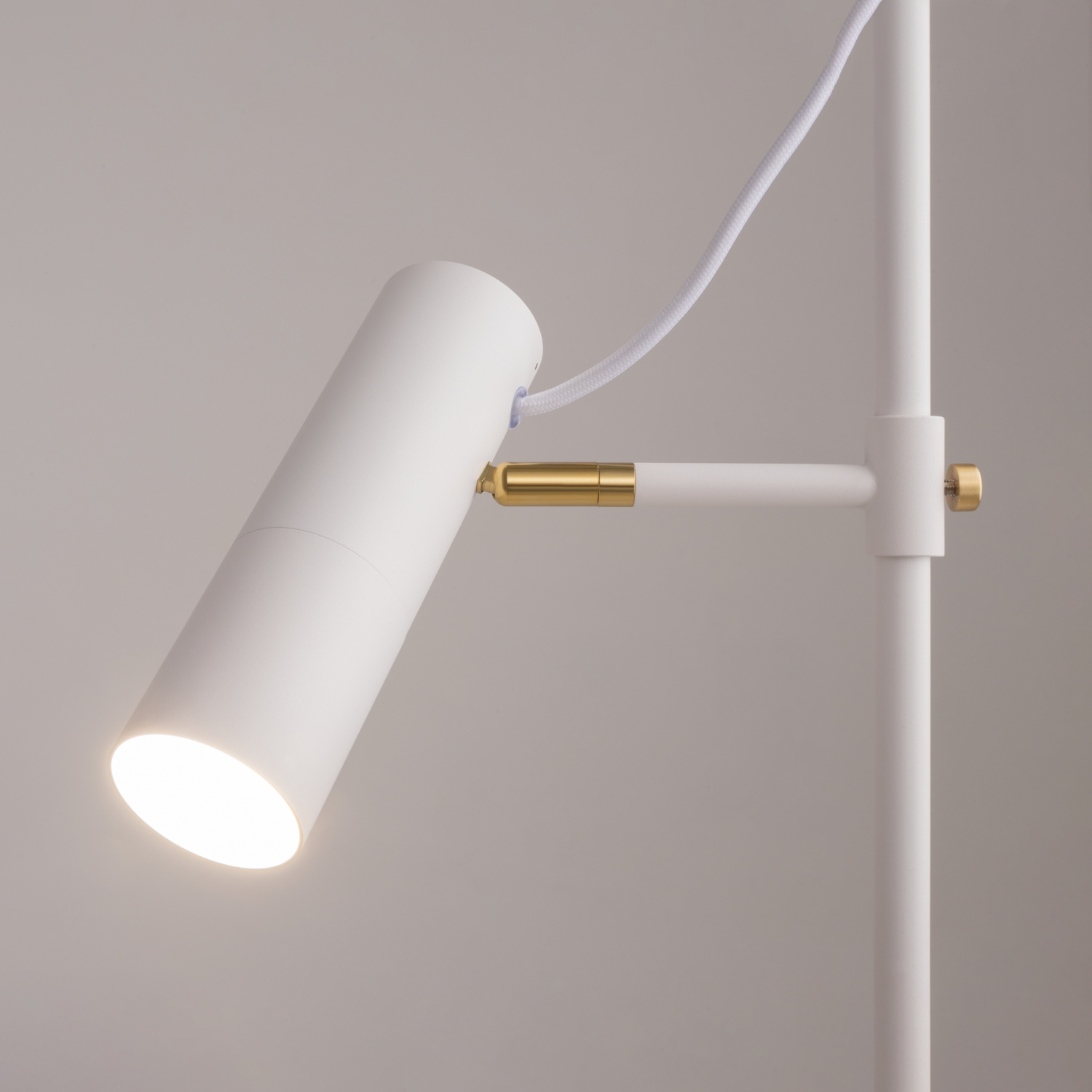 Maytoni Modern Bansky Напольный светильник (торшер) цвет: белый MOD129FL-01W