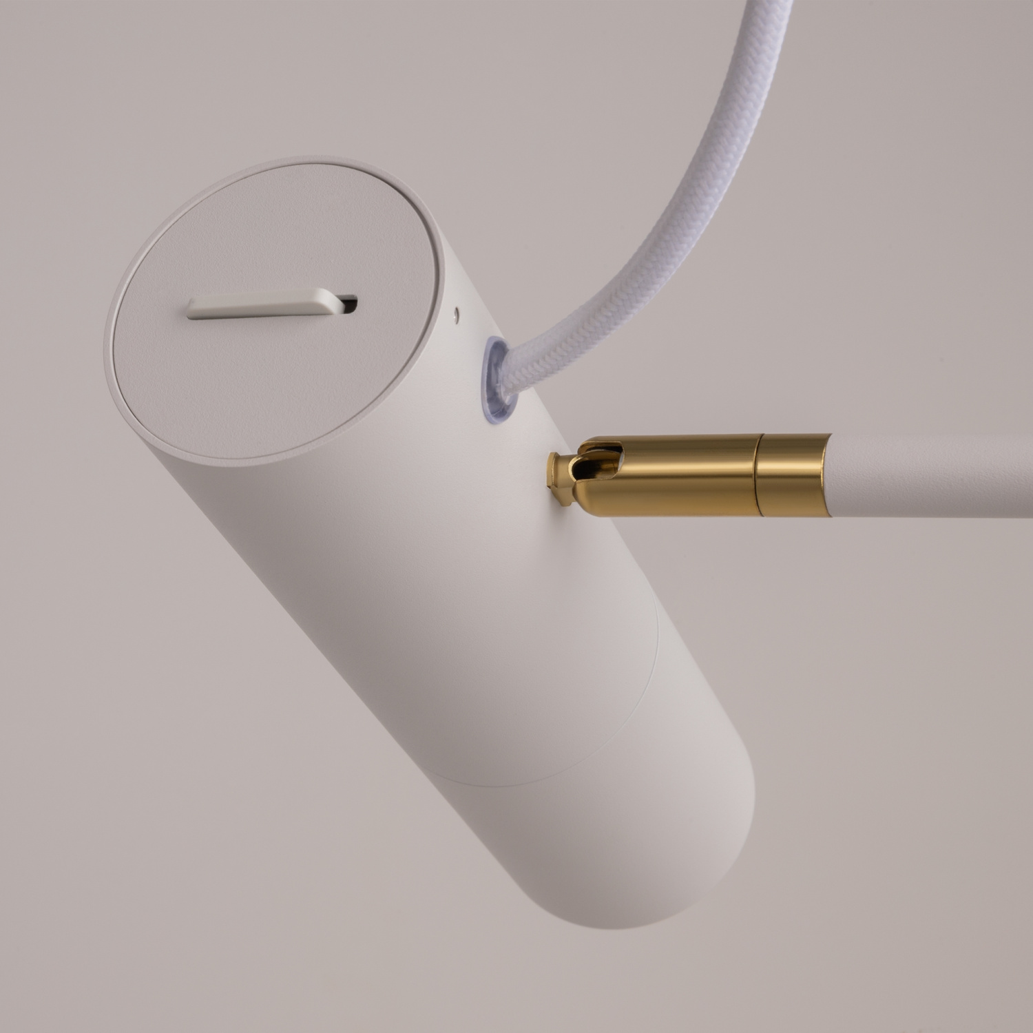 Maytoni Modern Bansky Напольный светильник (торшер) цвет: белый MOD129FL-01W