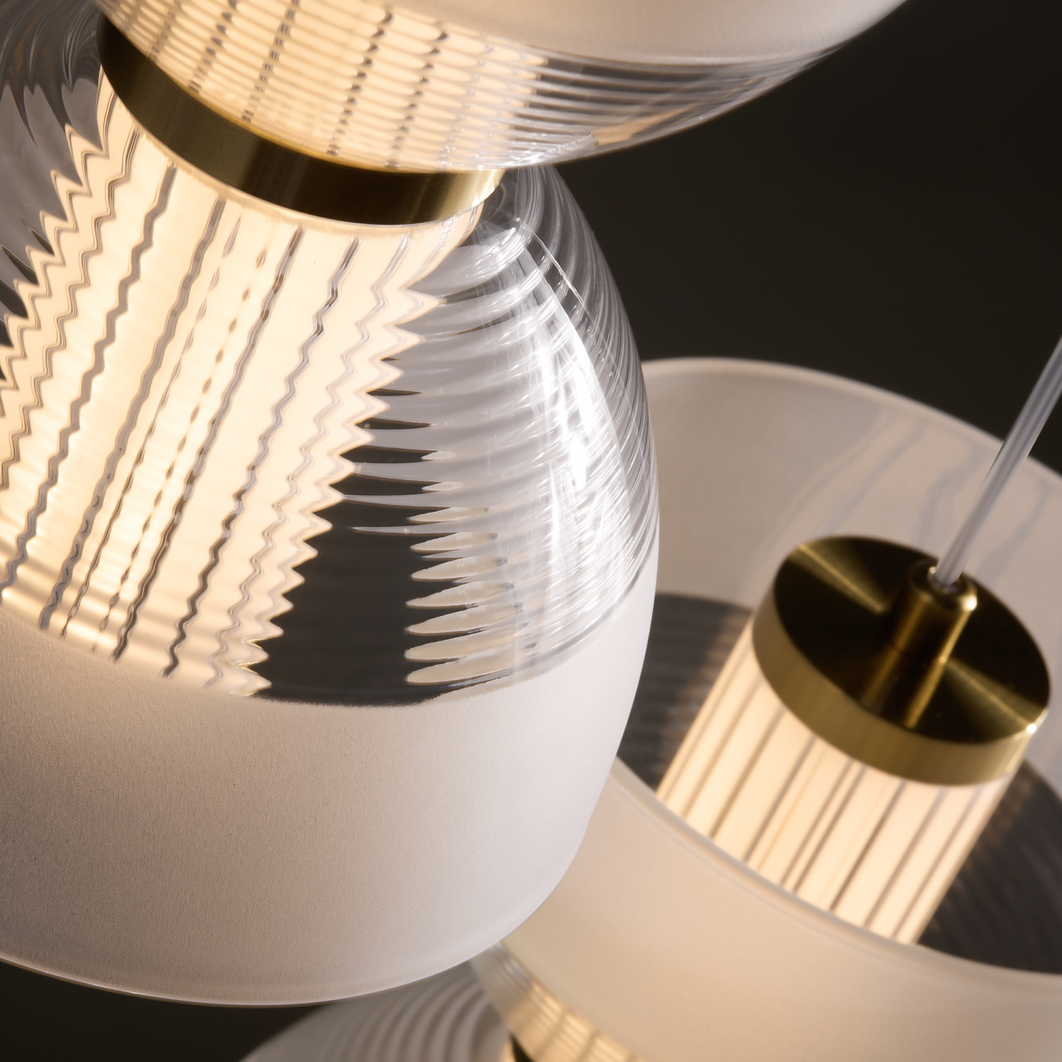 Freya LED Koil Подвесной светильник цвет: латунь FR6136PL-L18BT