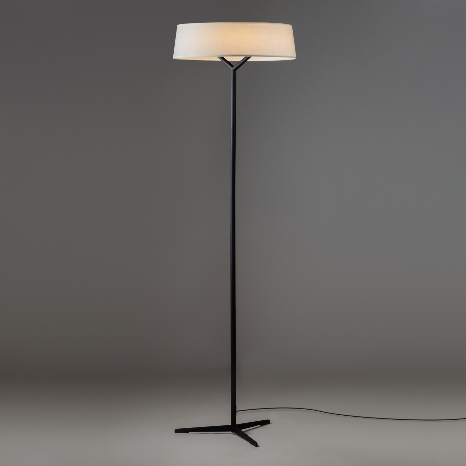 Freya LED Vabi Напольный светильник (торшер) цвет: черный FR6132FL-L15B