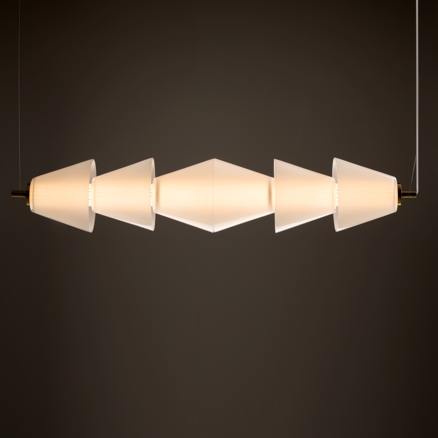 Freya LED Plum Подвесной светильник цвет: латунь FR6137PL-L21BT2