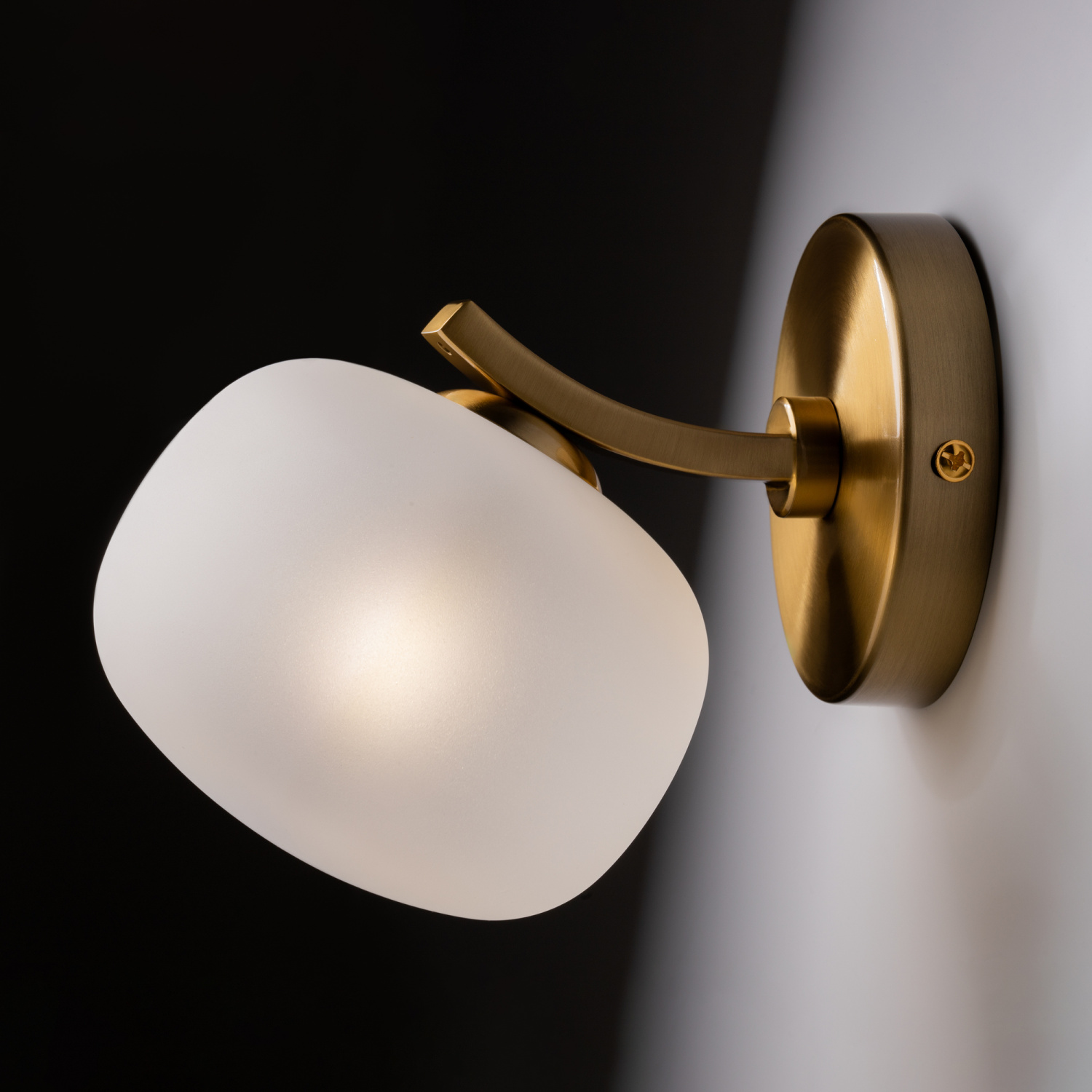 Freya Modern Donuts Настенный светильник (бра) цвет: латунь FR5444WL-01BS