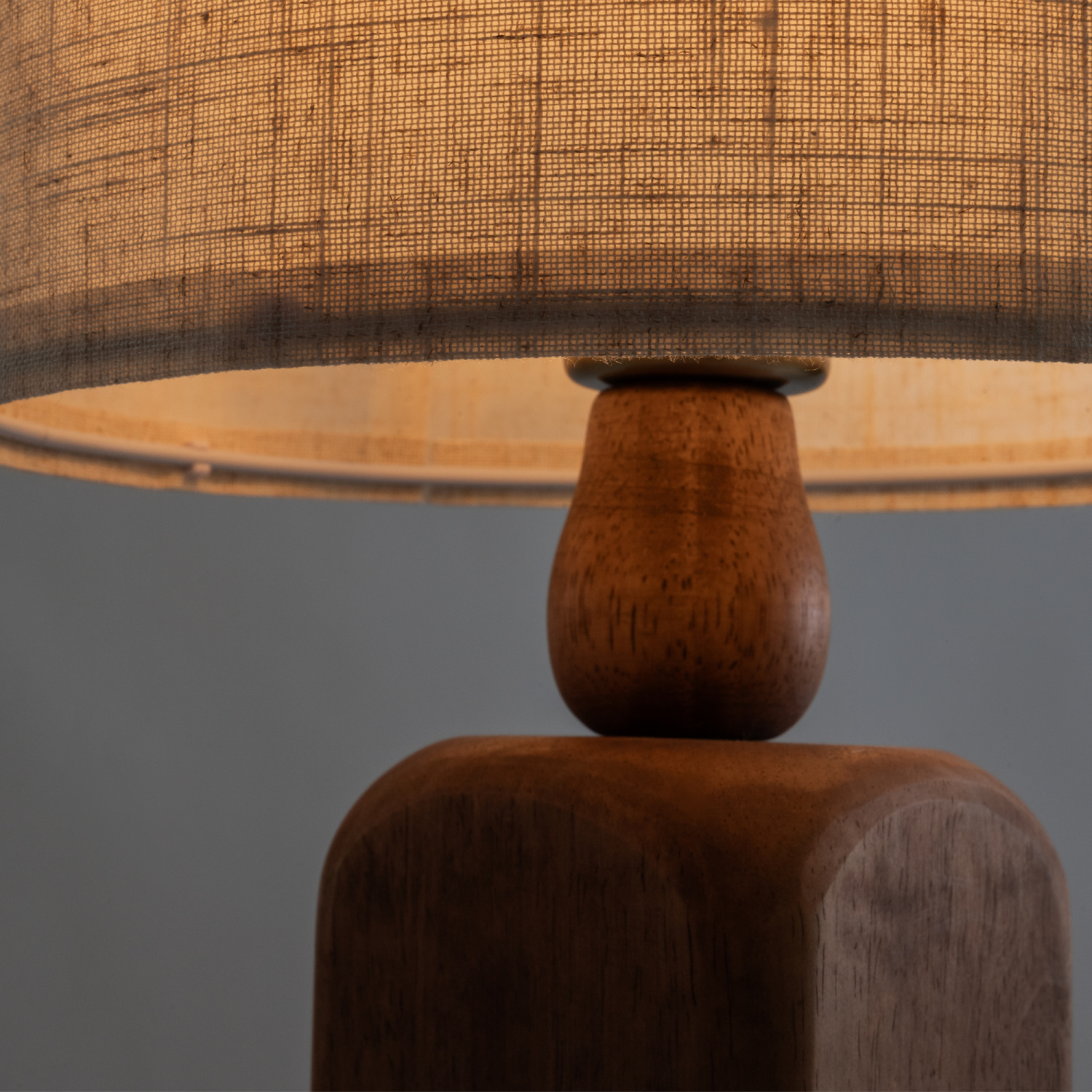 Freya Modern Forest Настольный светильник цвет: дерево FR5326TL-01W