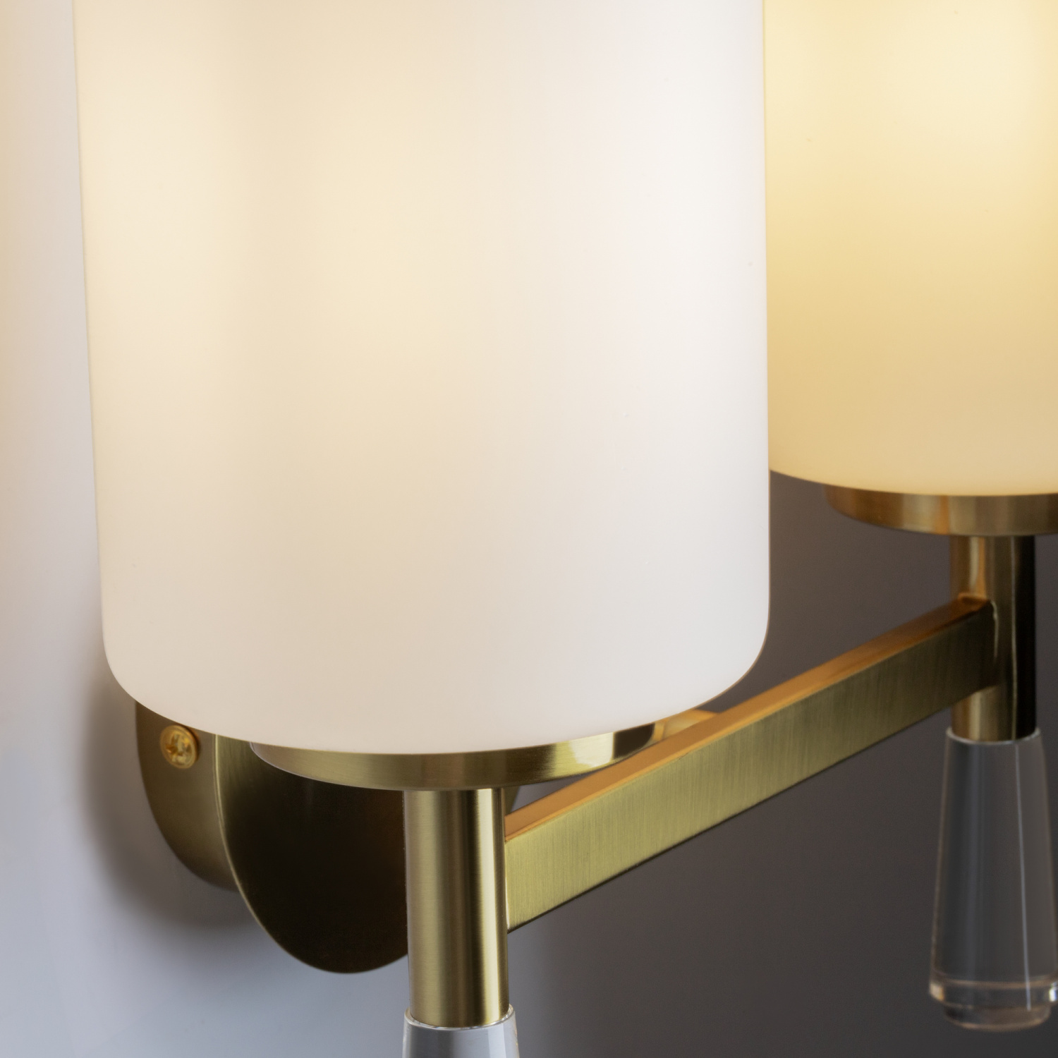 Freya Classic Chic Настенный светильник (бра) цвет: латунь FR2031WL-02BS