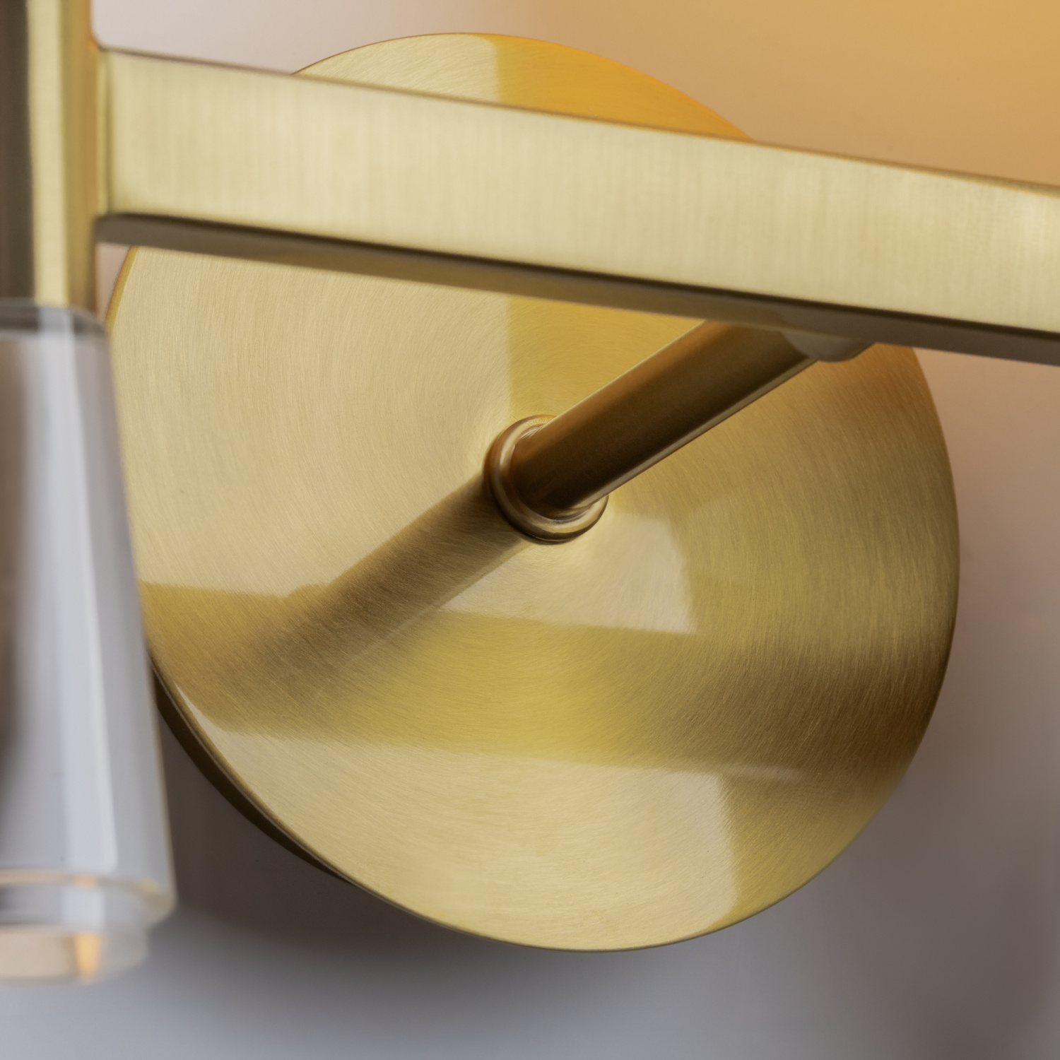 Freya Classic Chic Настенный светильник (бра) цвет: латунь FR2031WL-02BS