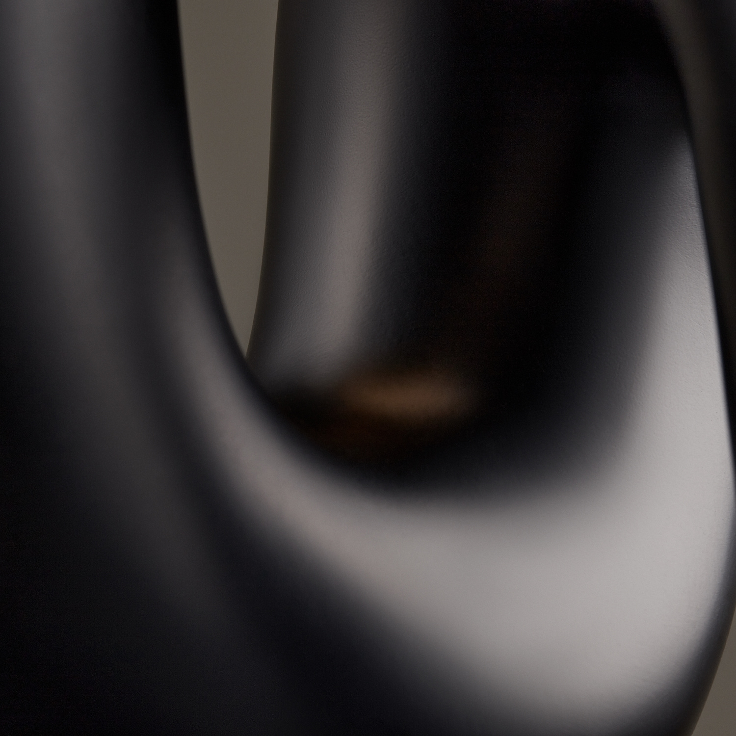 Freya Modern Slide Настольный светильник цвет: черный FR5283TL-01R